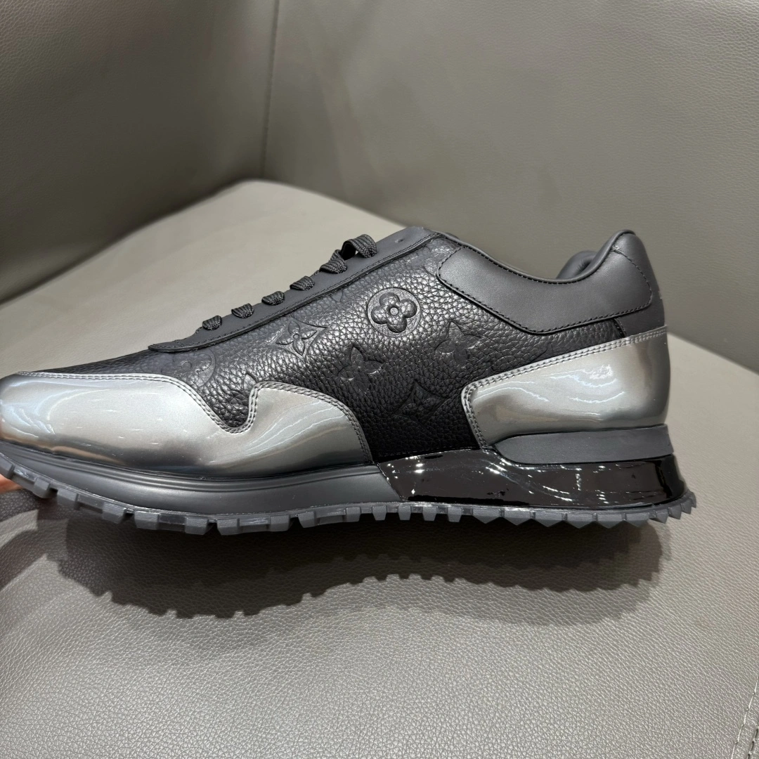 OOBB-- 8V 1A8V54 Run Away item:E-X230A0124