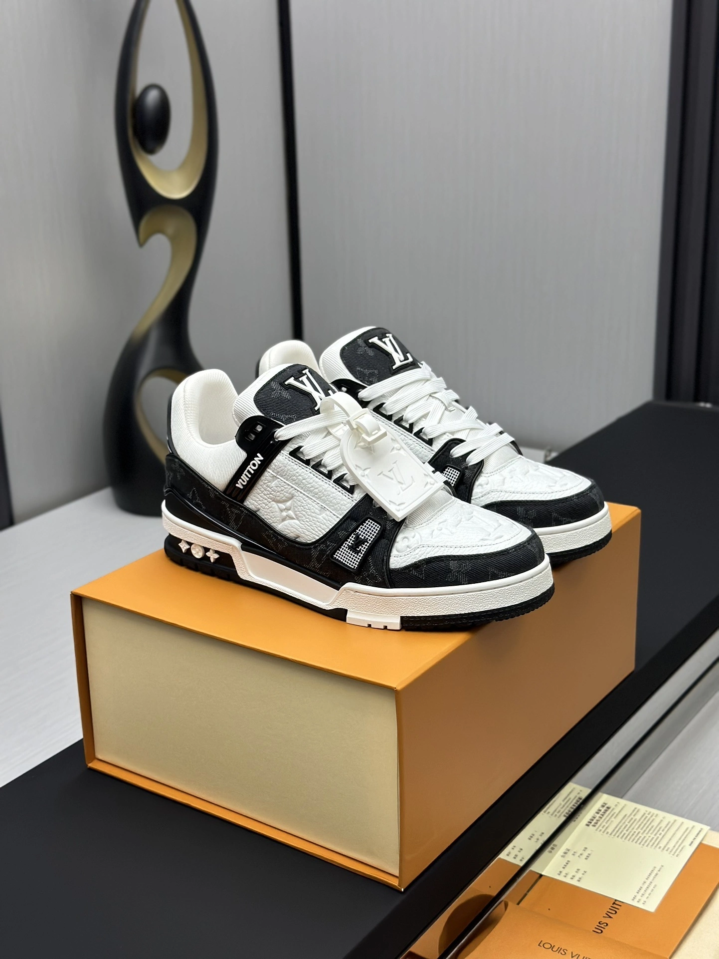 OOBB-- 8V 1A9JGD cowhide item:E-X000H0808