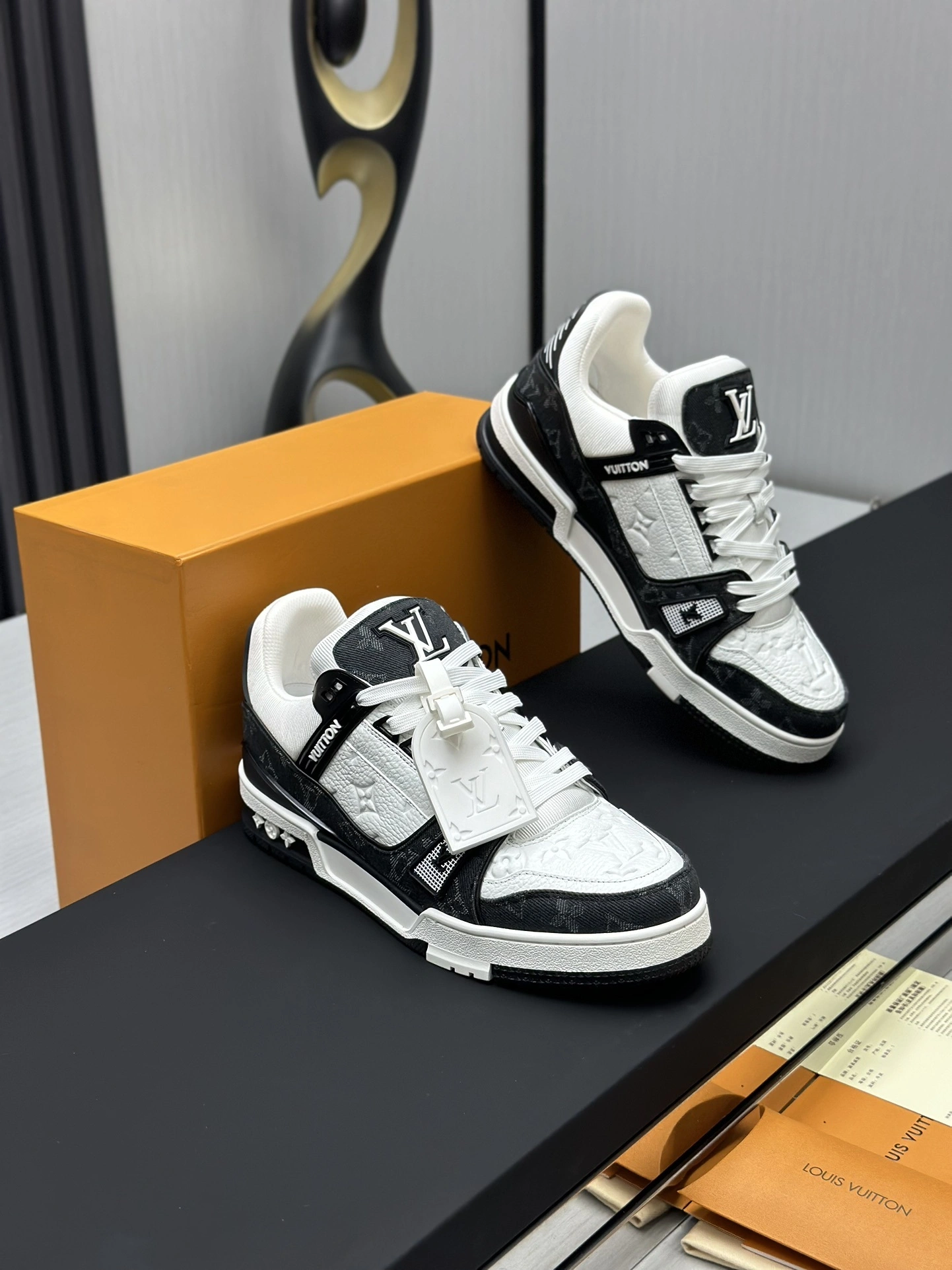 OOBB-- 8V 1A9JGD cowhide item:E-X000H0808