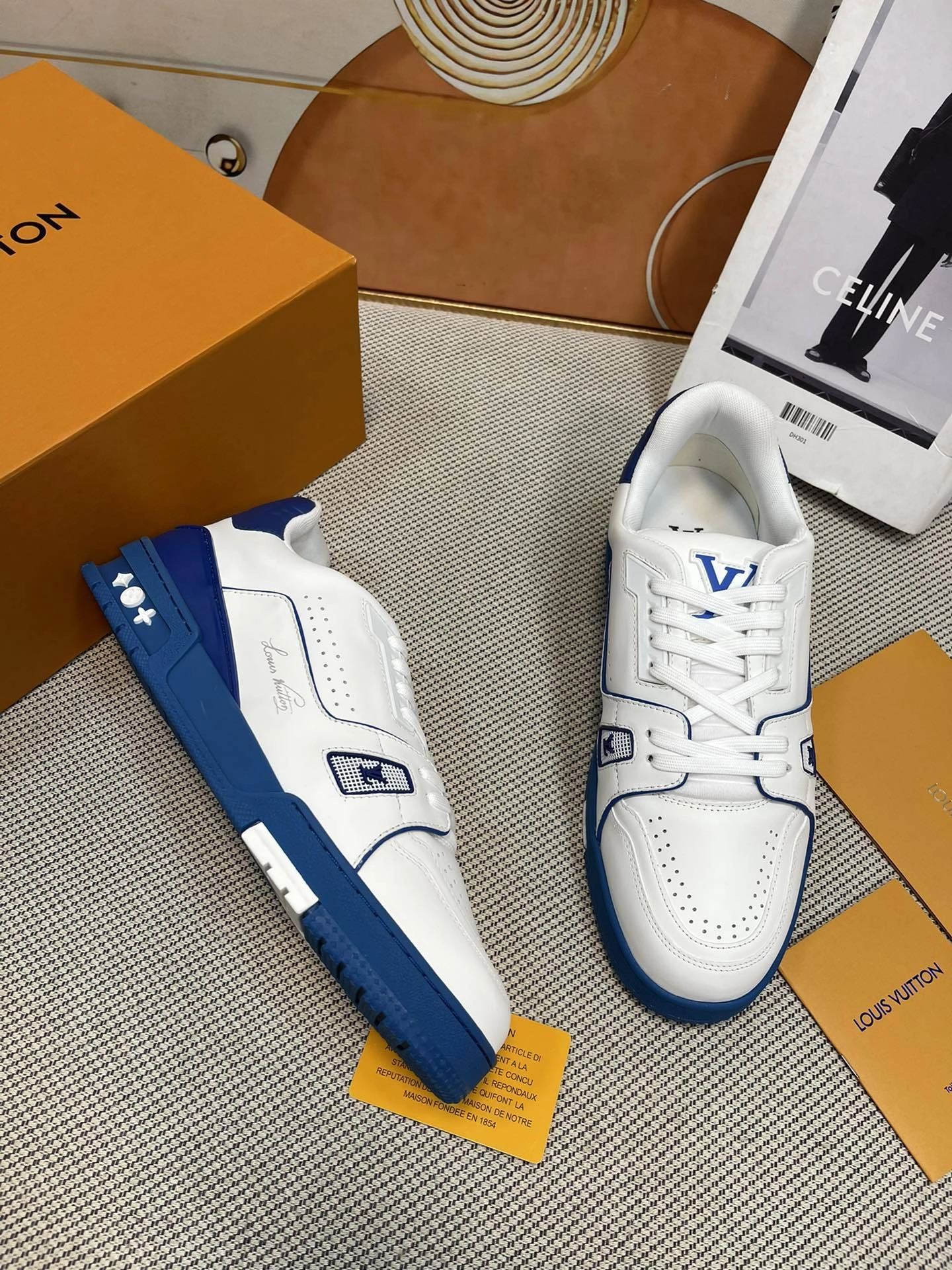 OOBB-- 8V 1AAGZ6 Calfskin Trainer item:D-X000F1205S