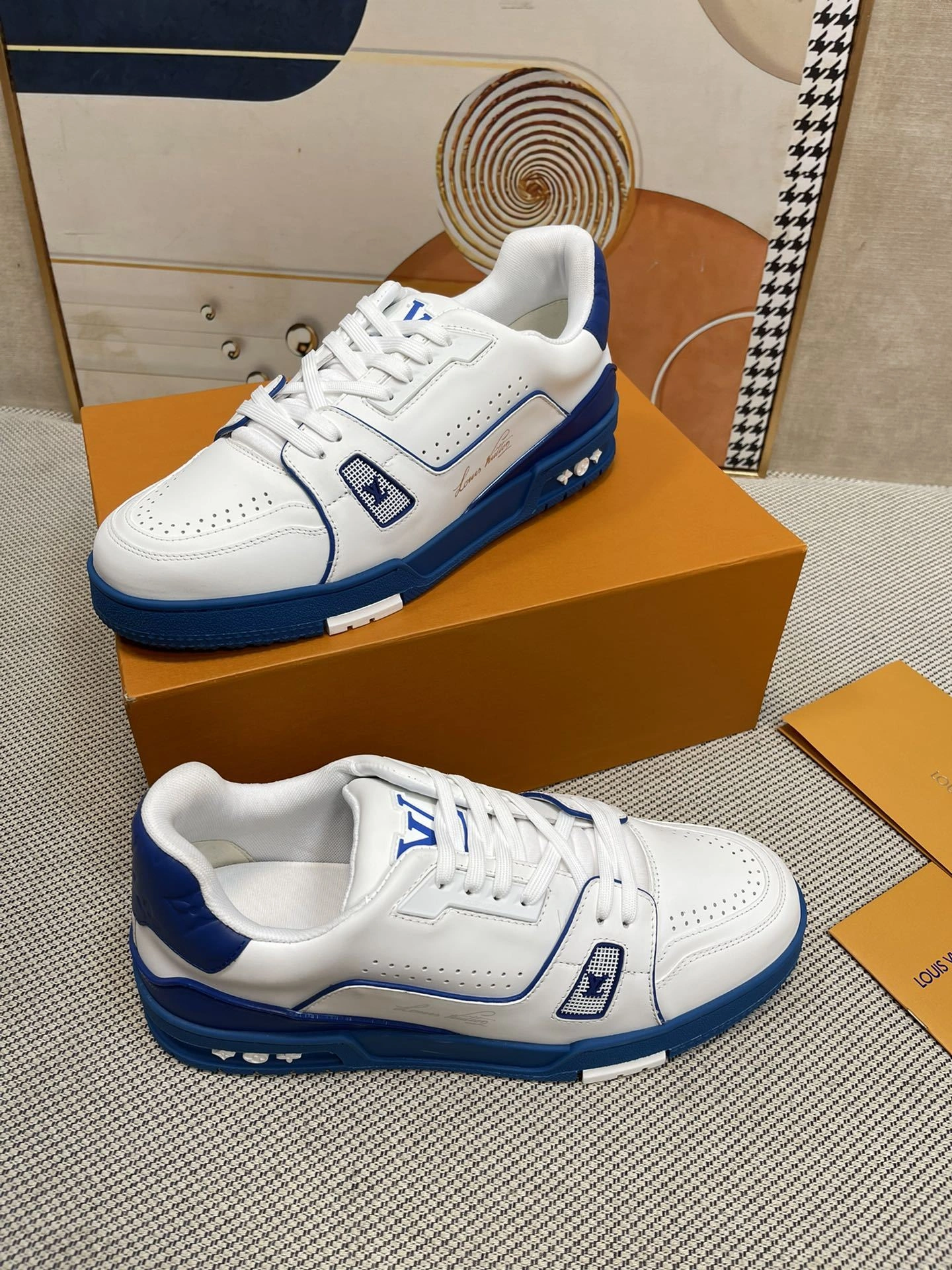 OOBB-- 8V 1AAGZ6 Calfskin Trainer item:D-X000F1205S