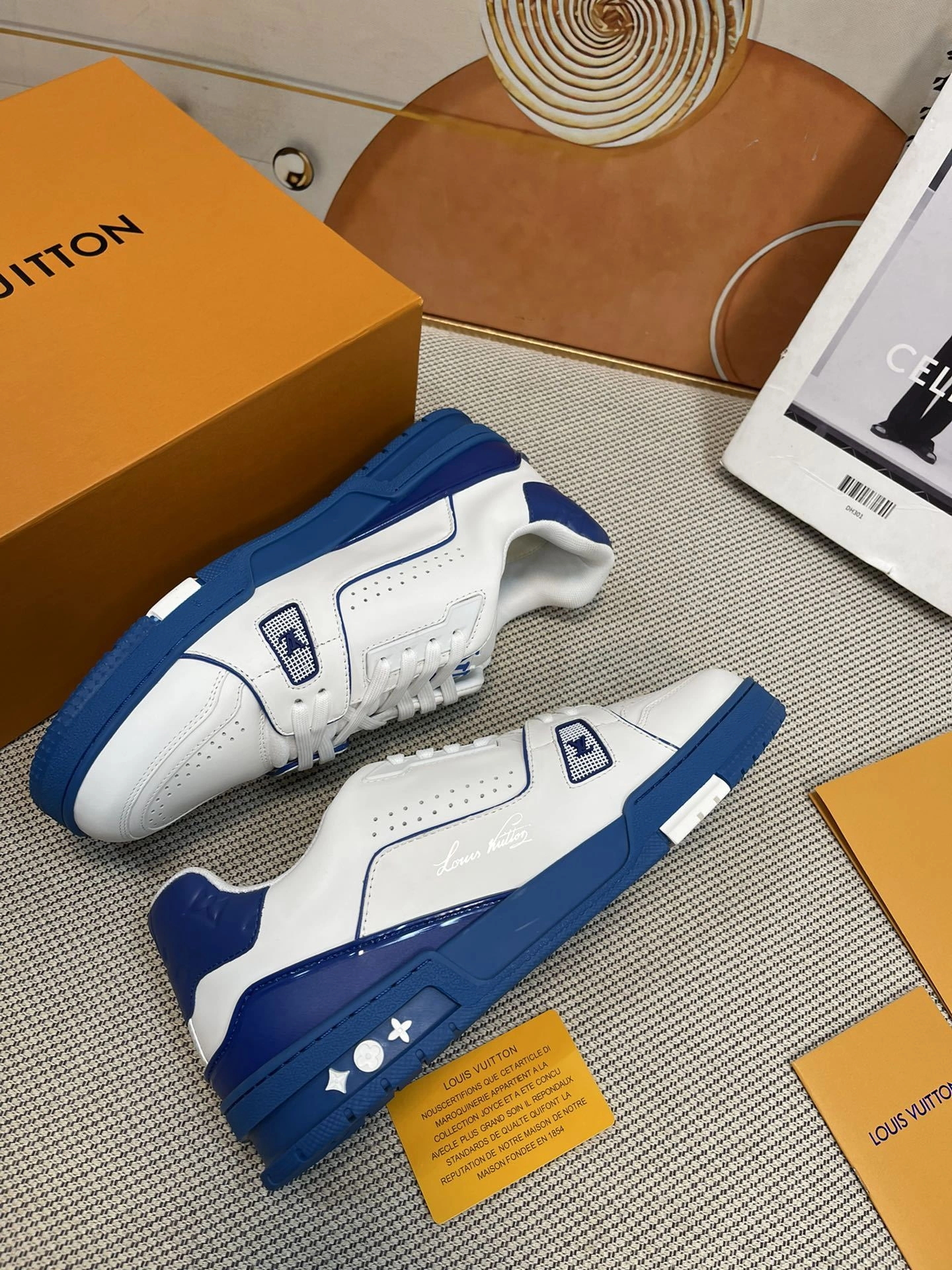 OOBB-- 8V 1AAGZ6 Calfskin Trainer item:D-X000F1205S