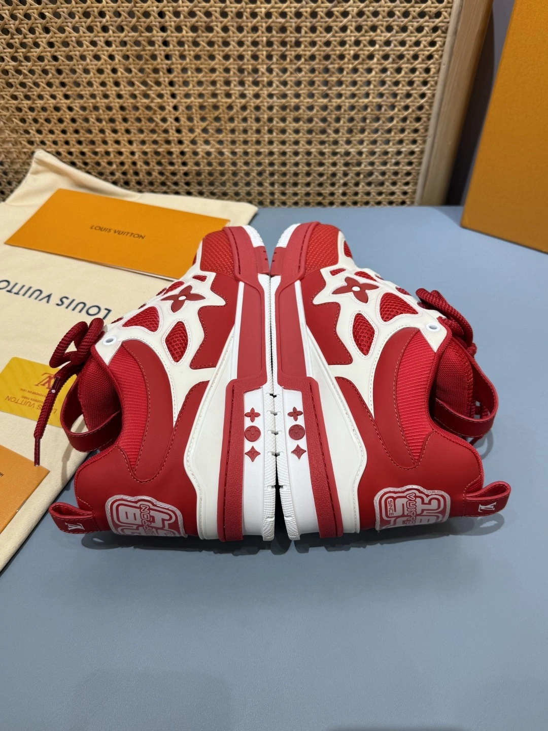 OOBB-- 8V 1AARS6 calfskin item:E-X430E2521Y