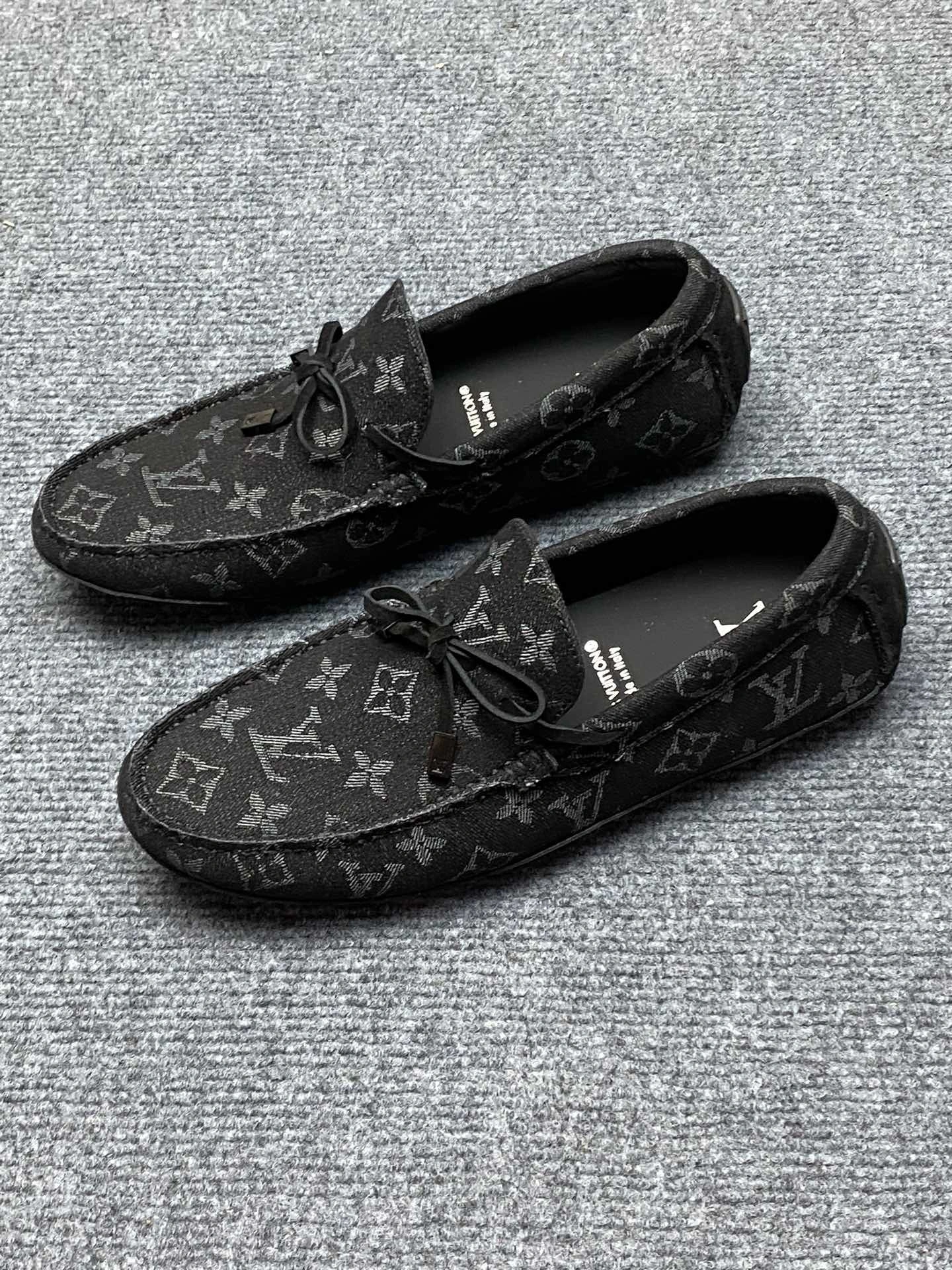 OOBB-- 8V 1ABF59 Calfskin item:D-X158F1909S