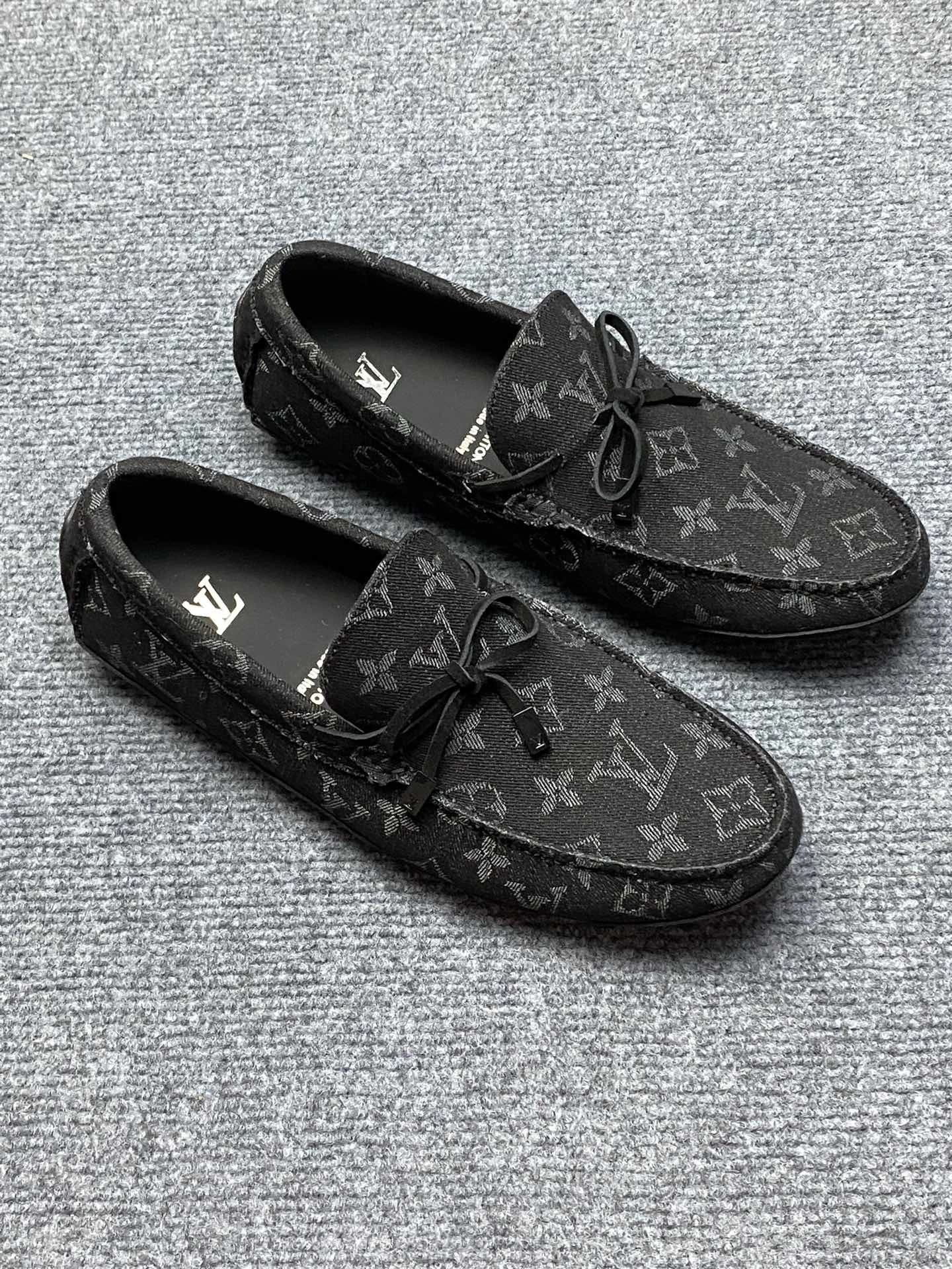OOBB-- 8V 1ABF59 Calfskin item:D-X158F1909S