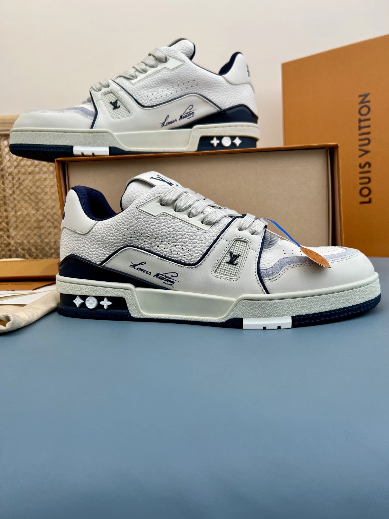 OOBB-- 8V 1ABFA9  1ABNIH Trainer Calfskin item:E-X430L0320B
