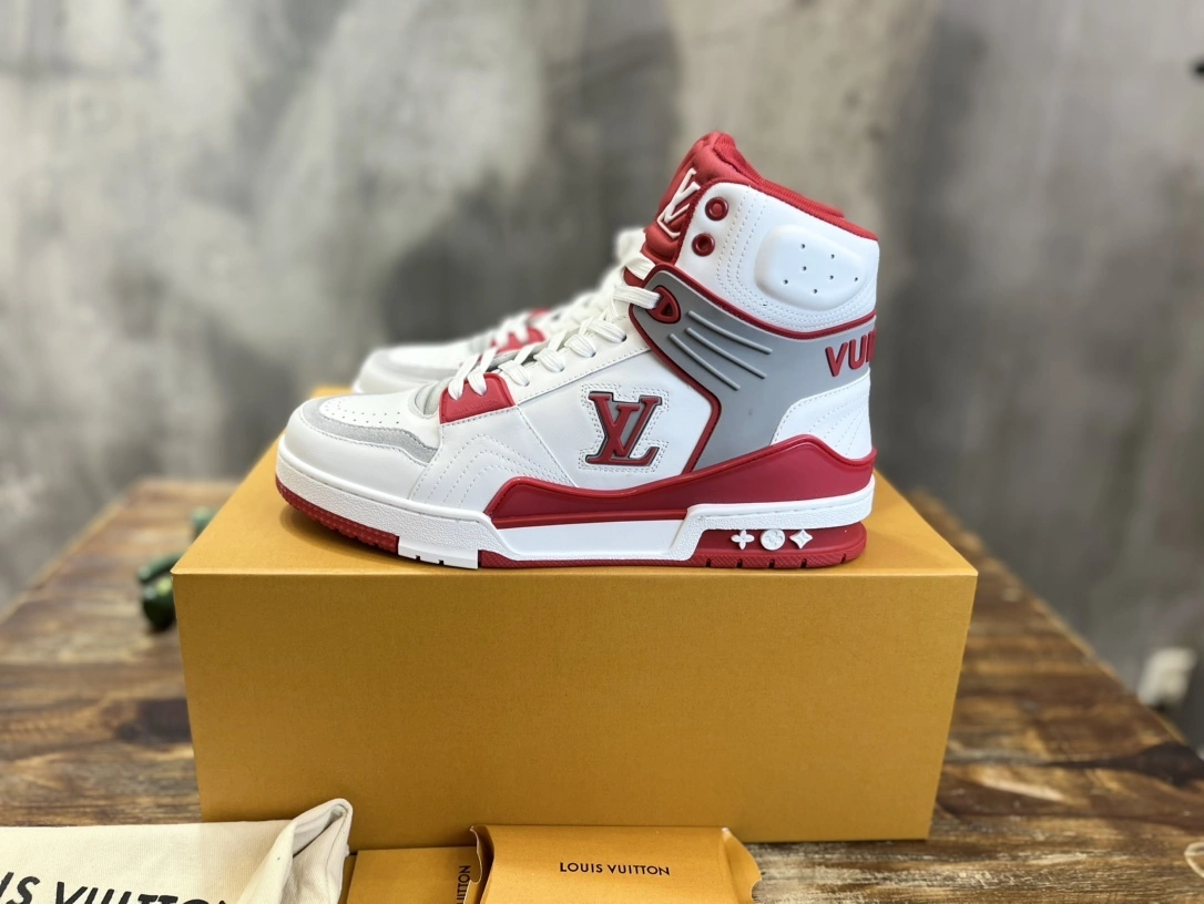OOBB-- 8V 1ABLS9 Calfskin Trainer item:D-X158F1112S