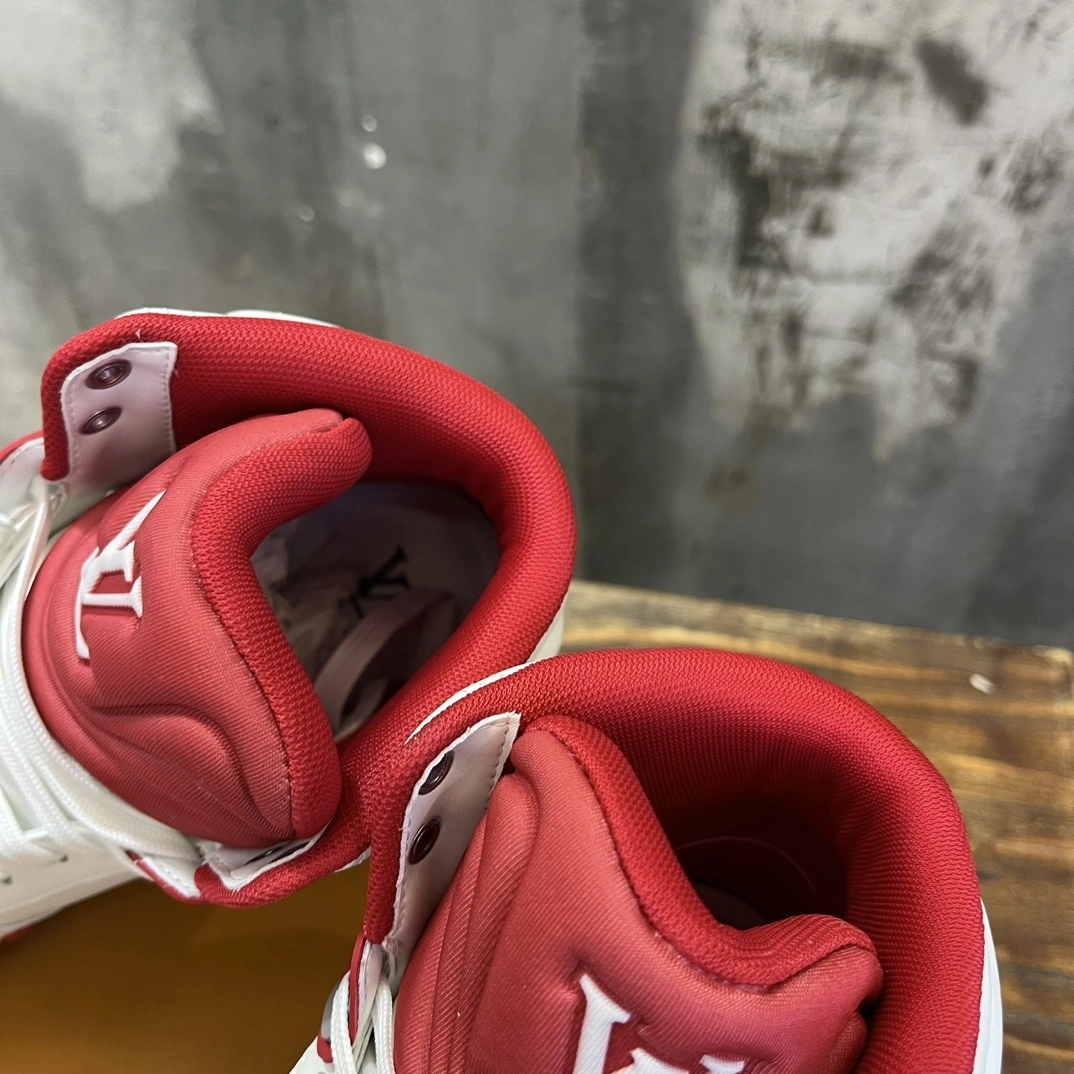 OOBB-- 8V 1ABLS9 Calfskin Trainer item:D-X158F1112S