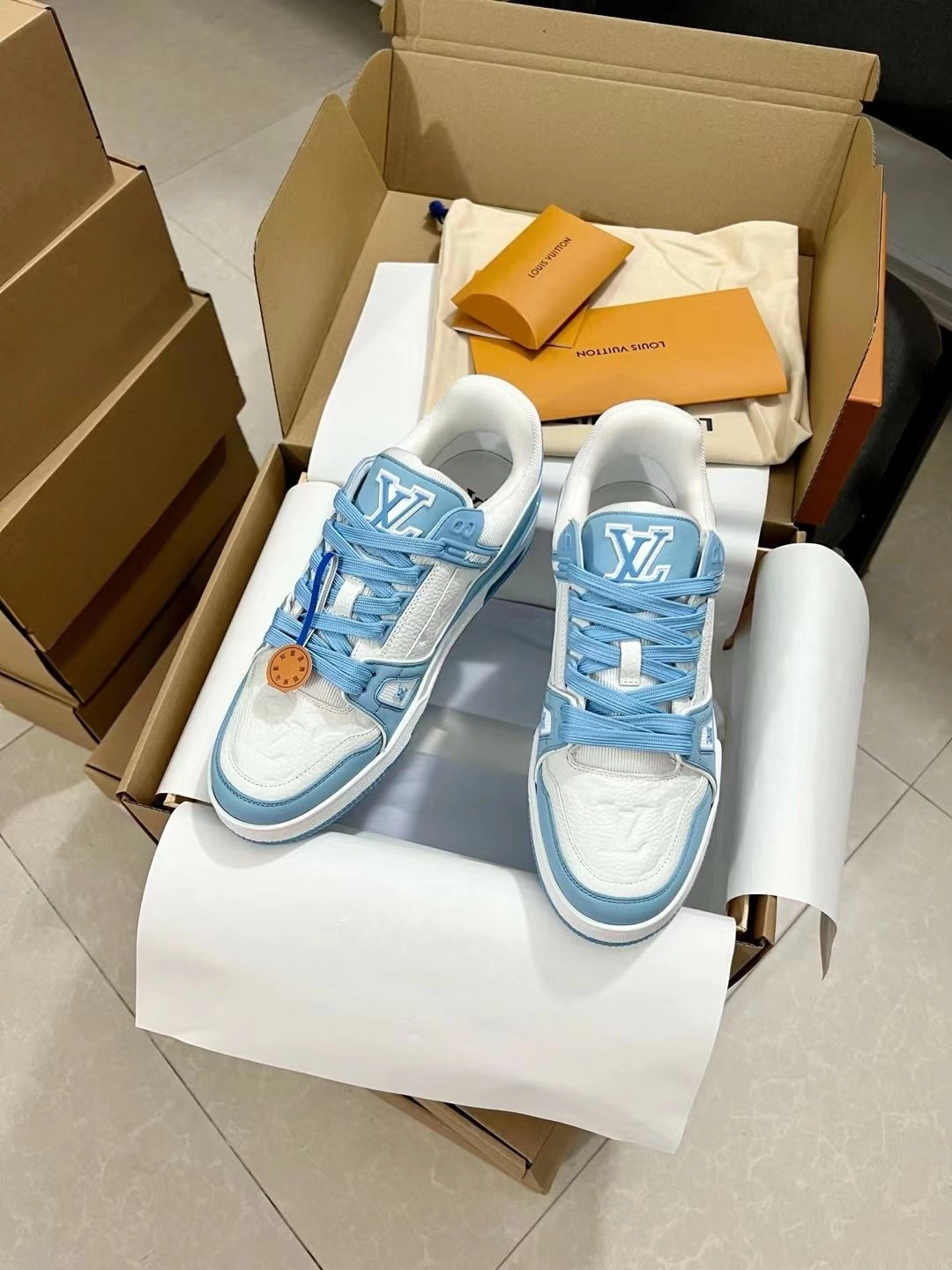 OOBB-- 8V 1ABOFI trainer Calfskin item:E-X187A0932