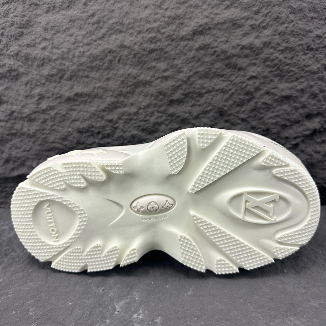 &OOBB-- 8V 1ABSMY Shark item:D-X000H0114
