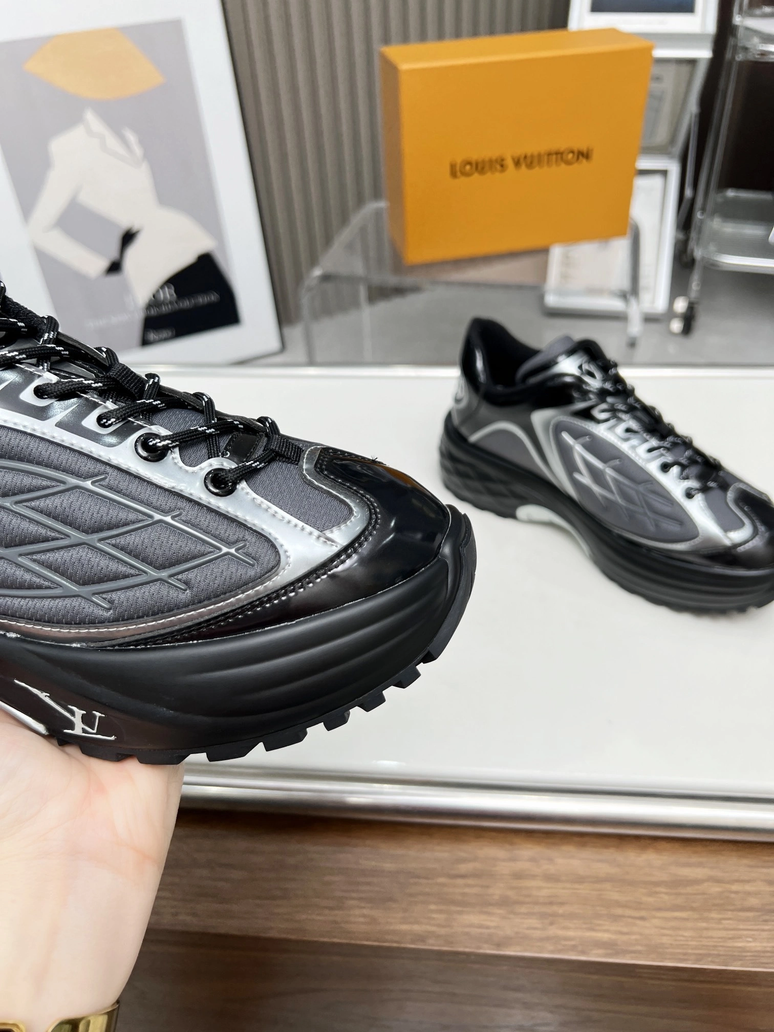 OOBB-- 8V 1ABZ2W Discovery cowhide item:E-X158D1038