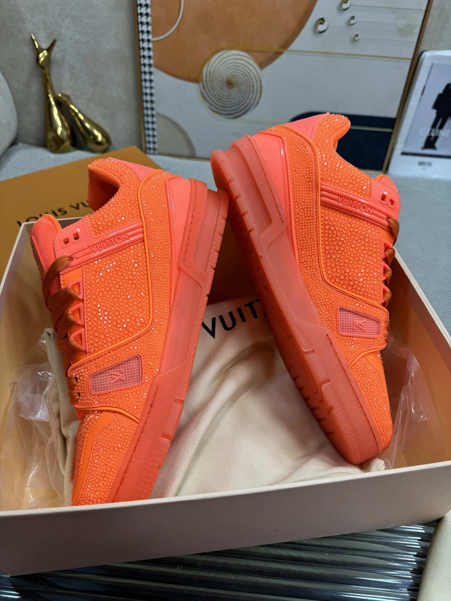 OOBB-- 8V 1AC4UP item:D-X555L0947