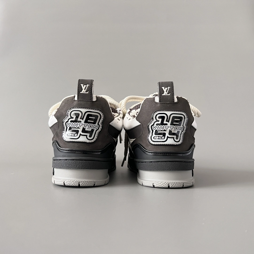 OOBB-- 8V 1AC52M suede item:E-X300E2111