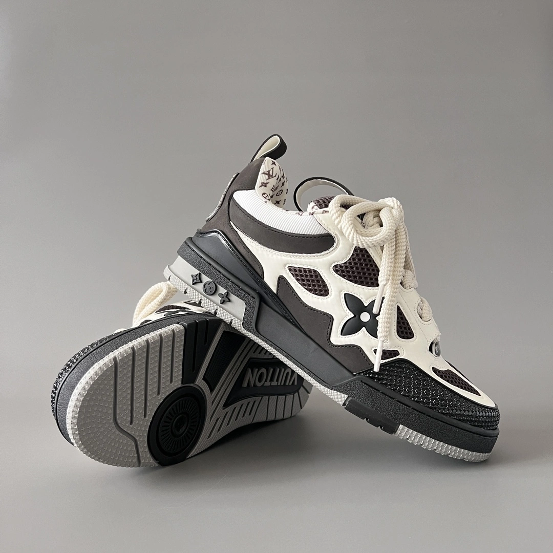 OOBB-- 8V 1AC52M suede item:E-X300E2111