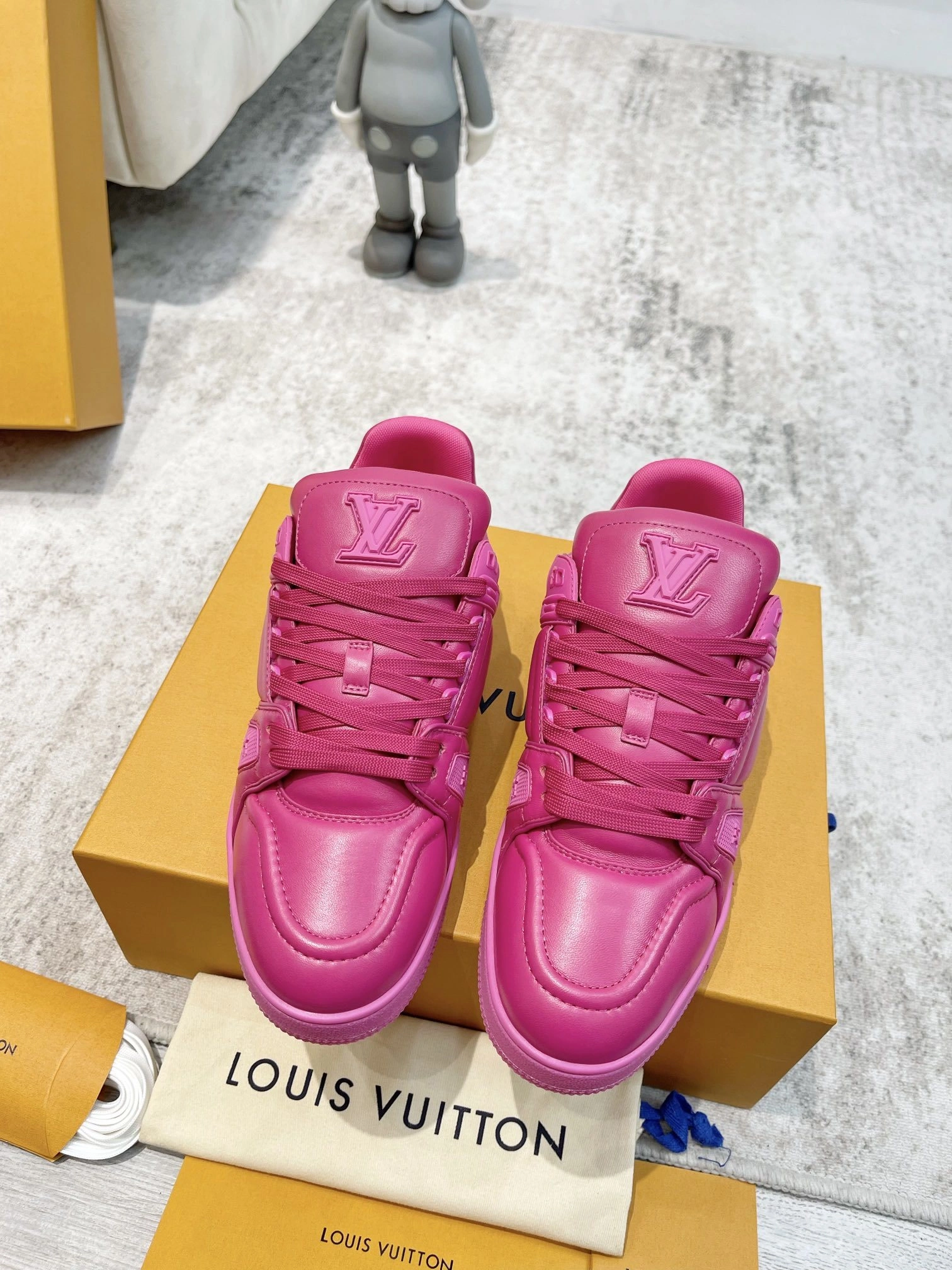 OOBB-- 8V 1AC5C7 Calfskin Trainer item:D-X158F1126S