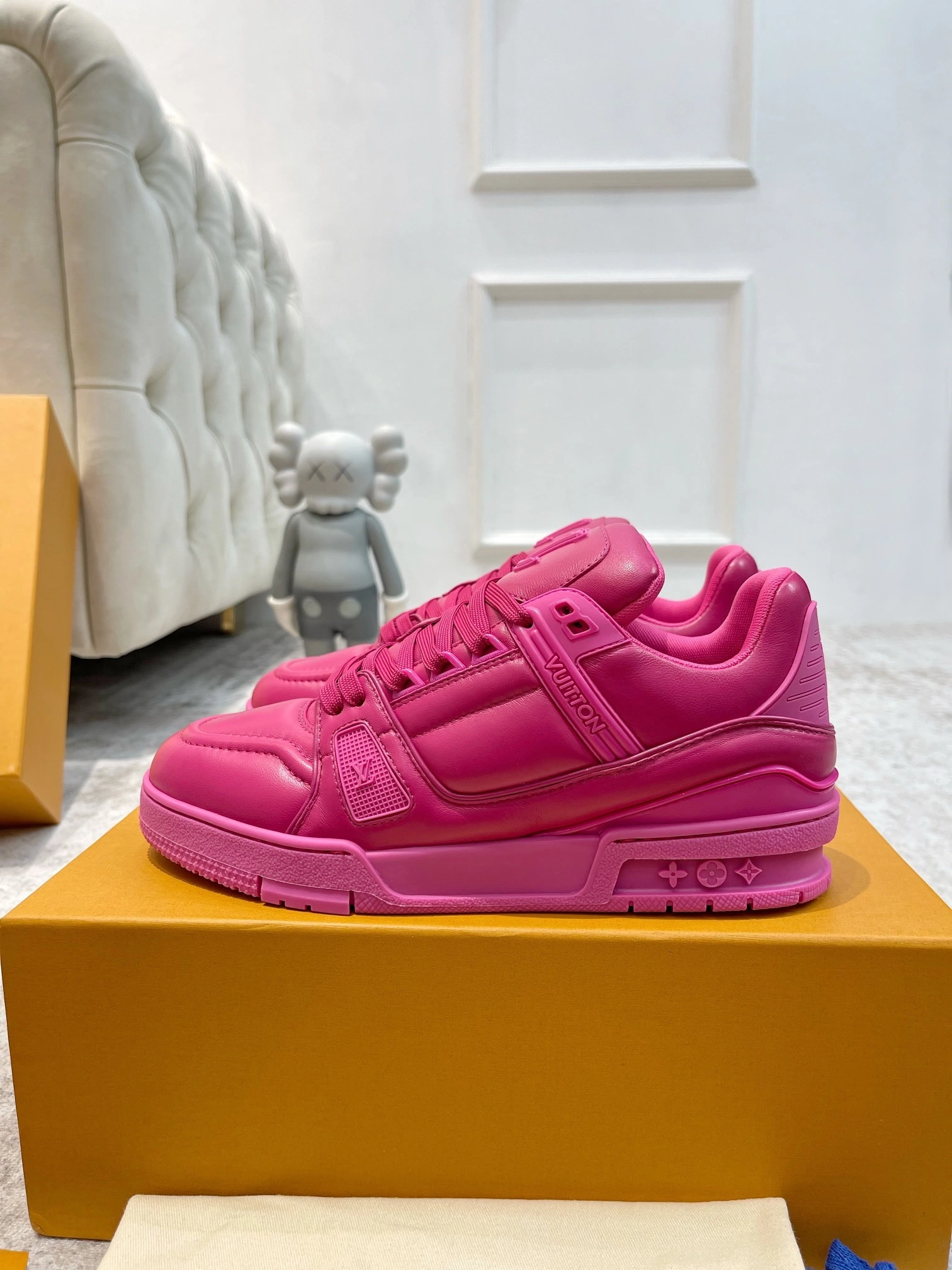 OOBB-- 8V 1AC5C7 Calfskin Trainer item:D-X158F1126S