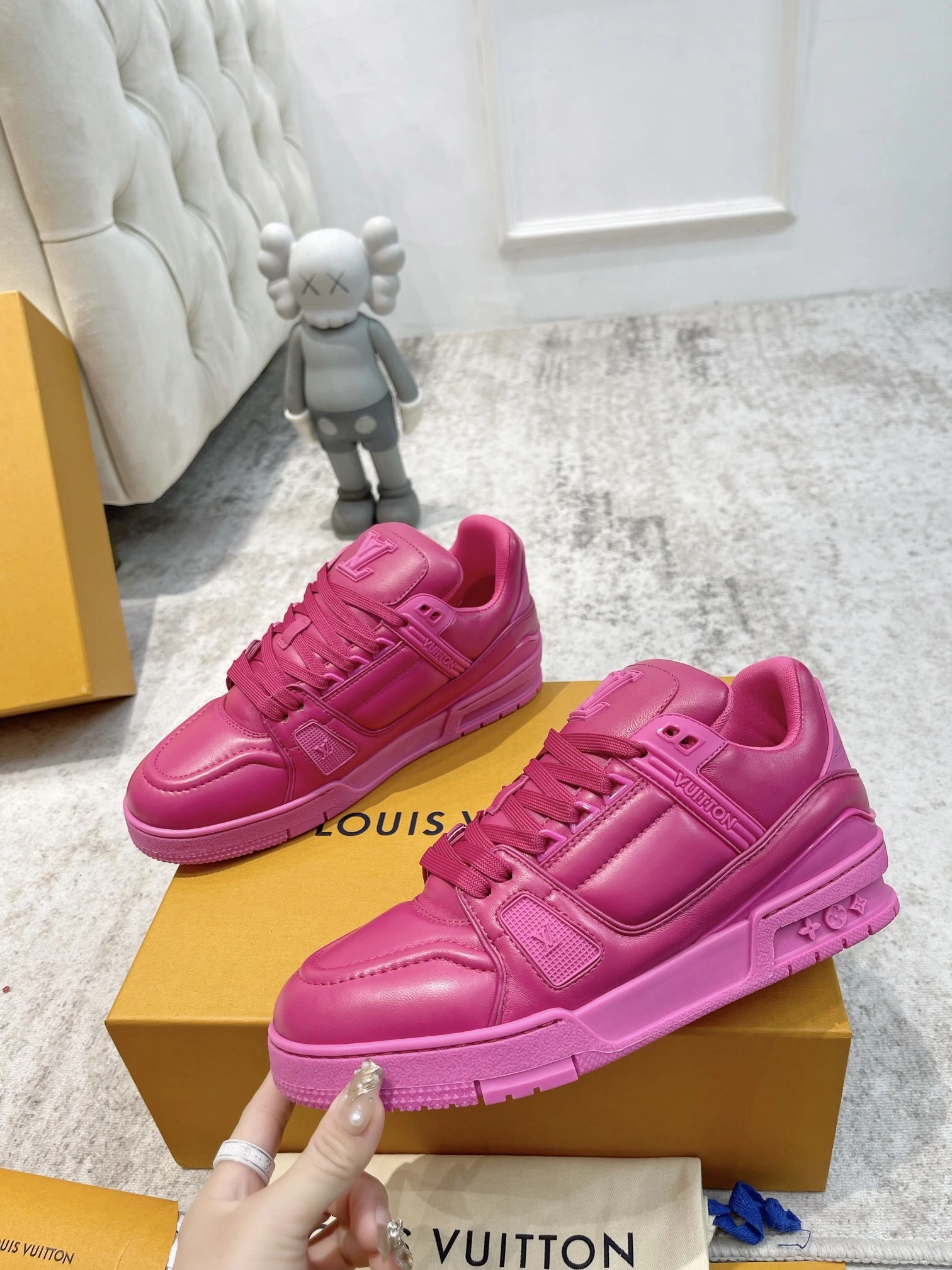 OOBB-- 8V 1AC5C7 Calfskin Trainer item:D-X158F1126S