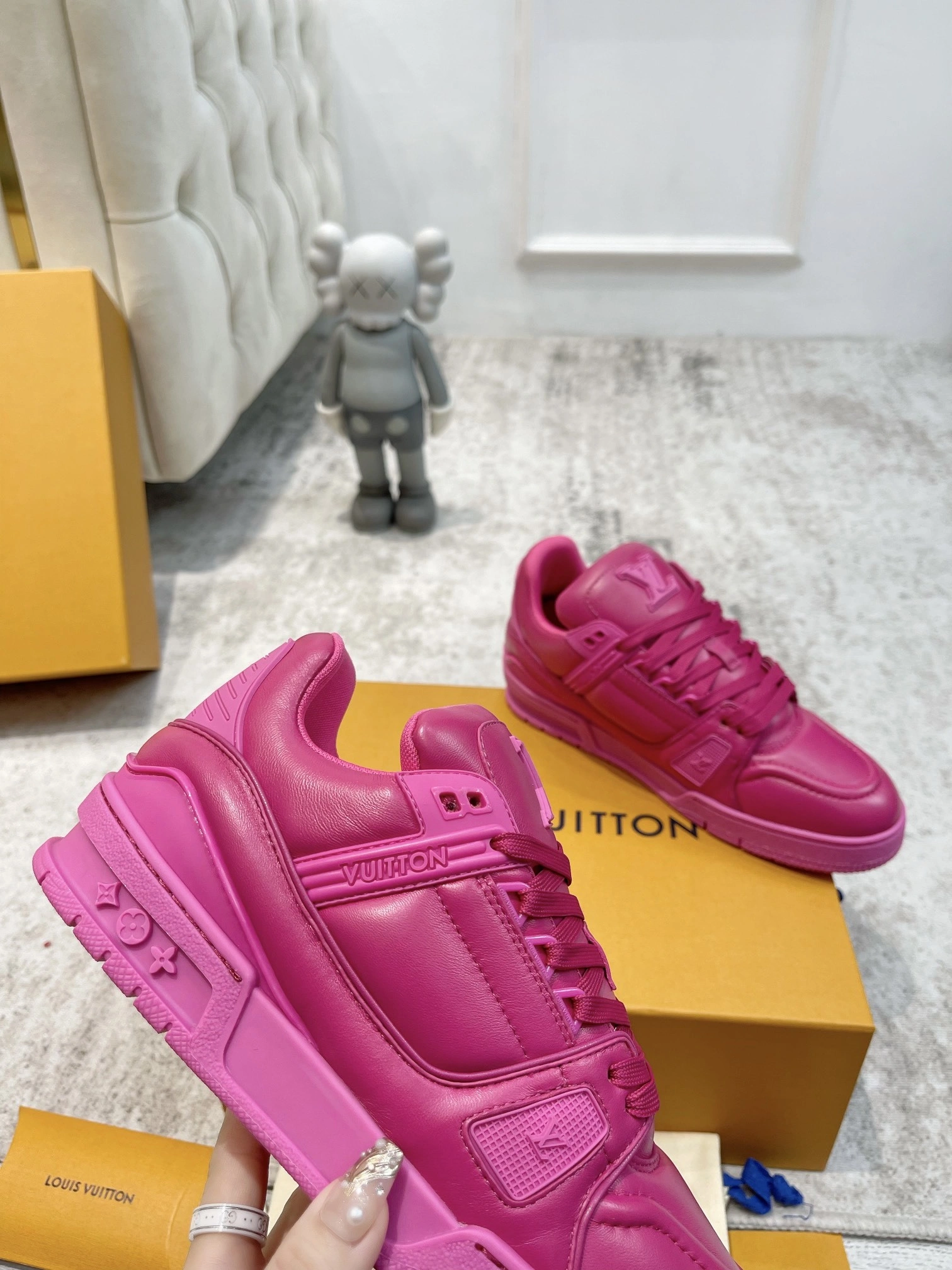 OOBB-- 8V 1AC5C7 Calfskin Trainer item:D-X158F1126S