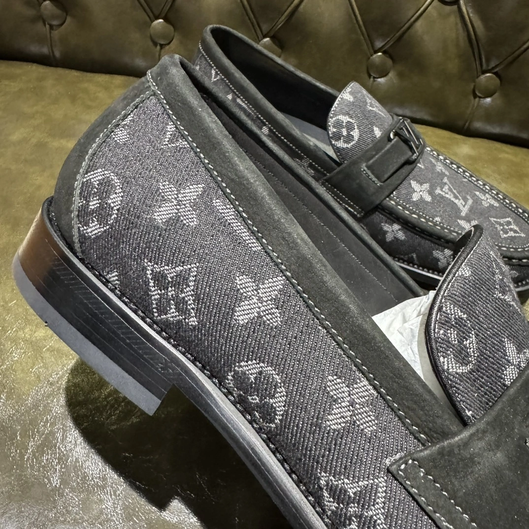 OOBB-- 8V 1AC5KC Calfskin item:D-X000L0953