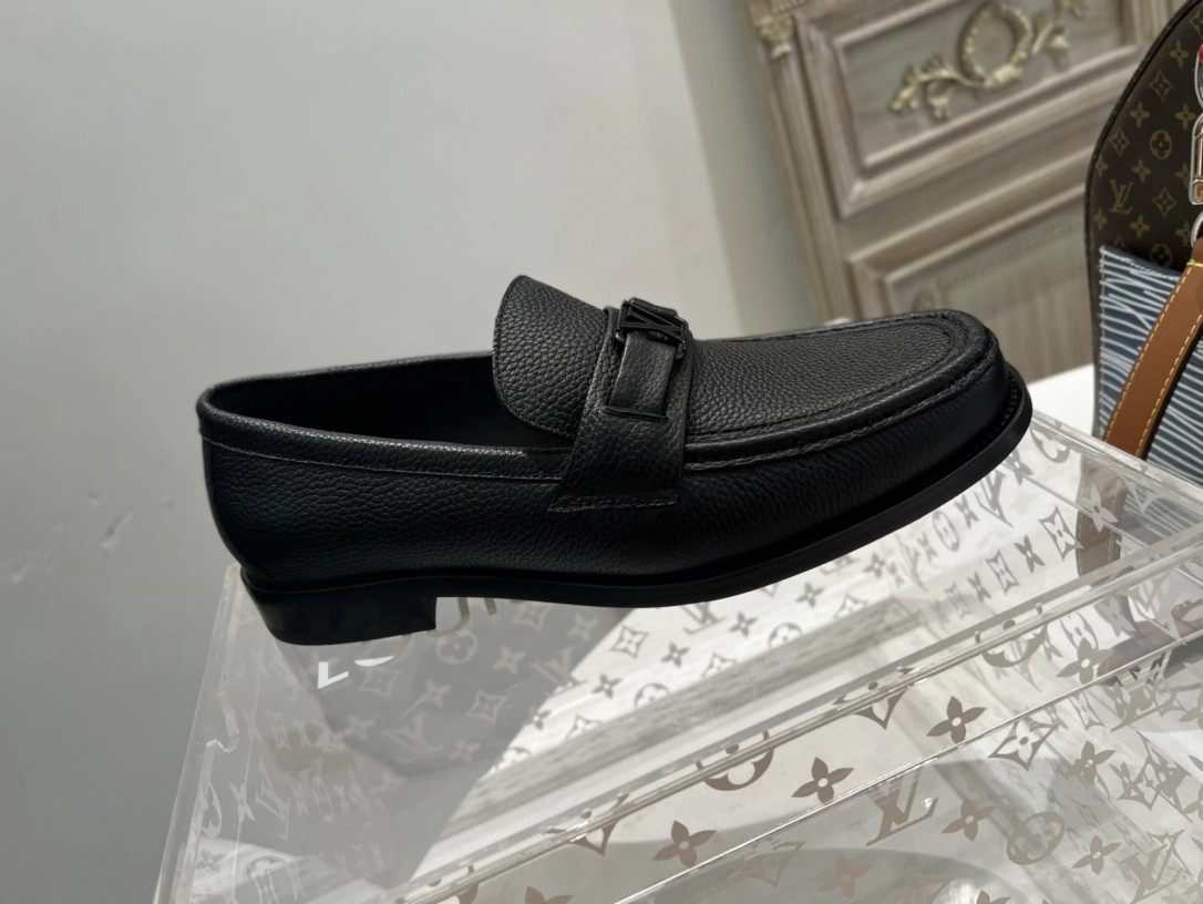 OOBB-- 8V 1AC5Z3 cowhide item:D-X000F0101S