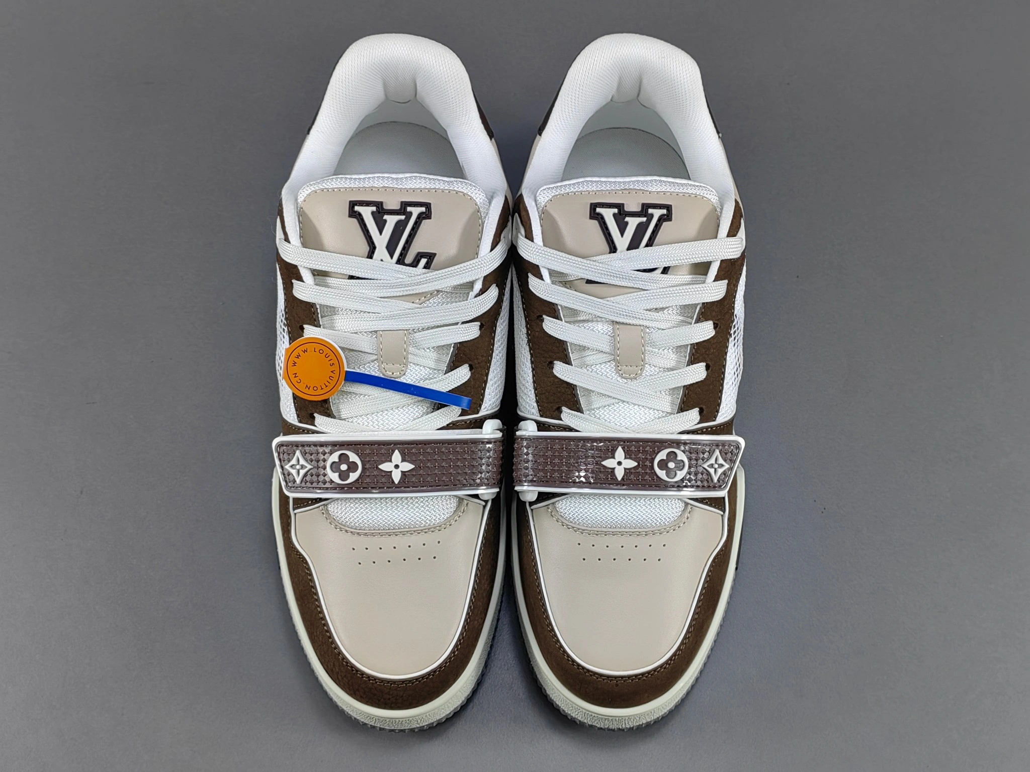 OOBB-- 8V 1ACD7K Calfskin Trainer item:D-X575F1128S