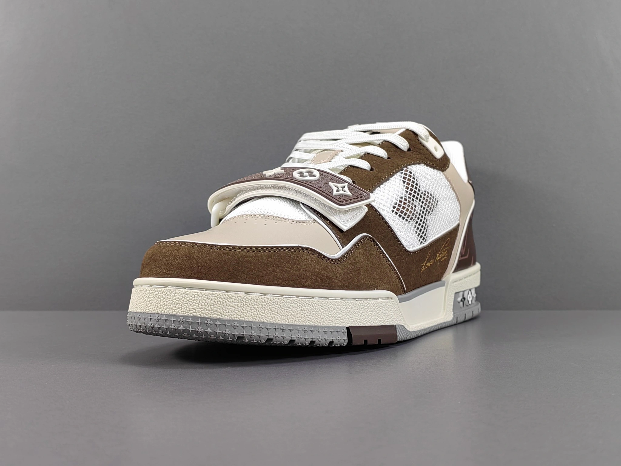 OOBB-- 8V 1ACD7K Calfskin Trainer item:D-X575F1128S