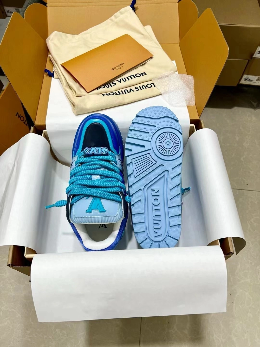 OOBB-- 8V 1ACF7K trainer Calfskin item:D-X000H0117