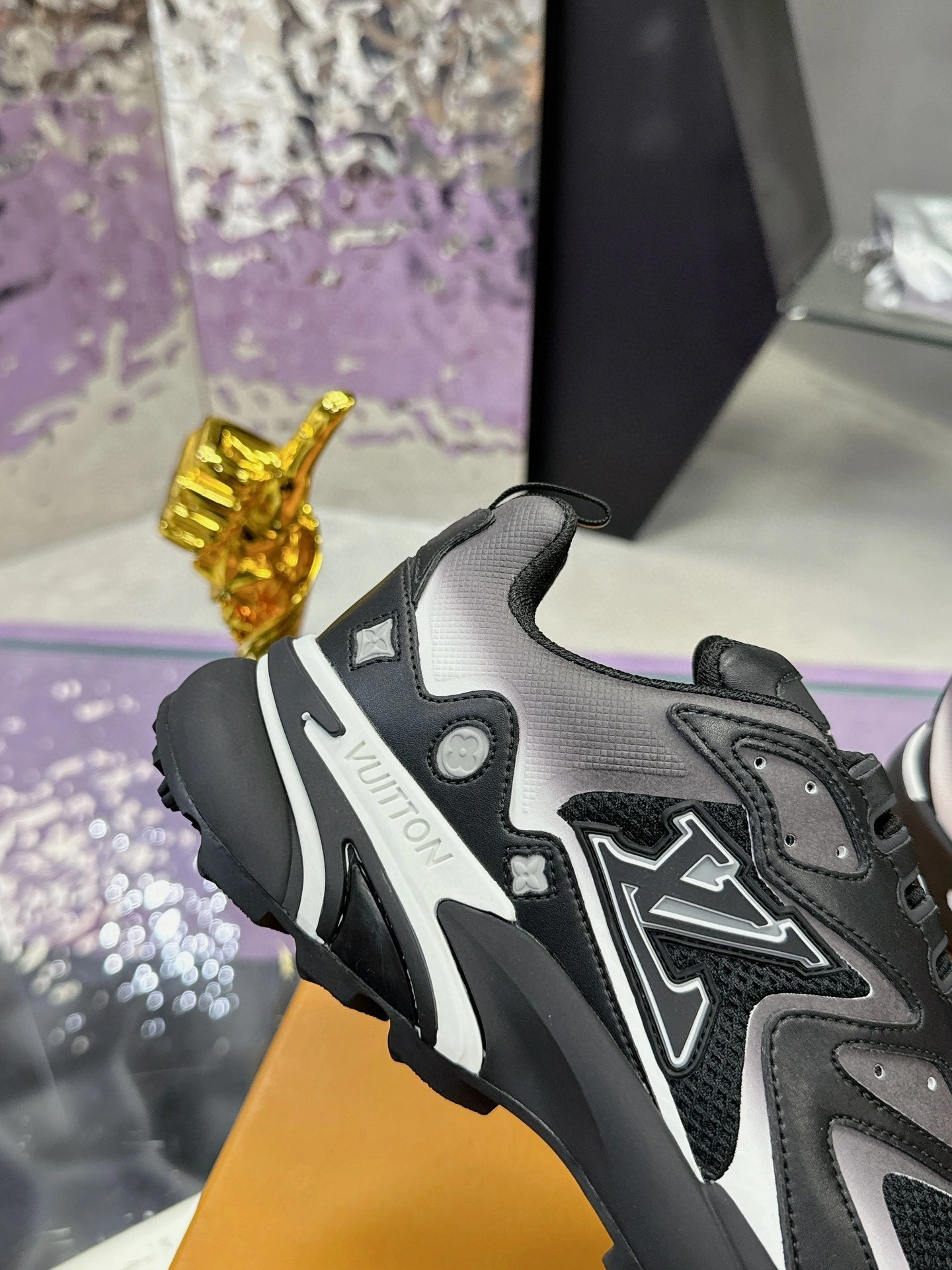 OOBB-- 8V 1ACG81 Cowhide item:D-X000H0788T