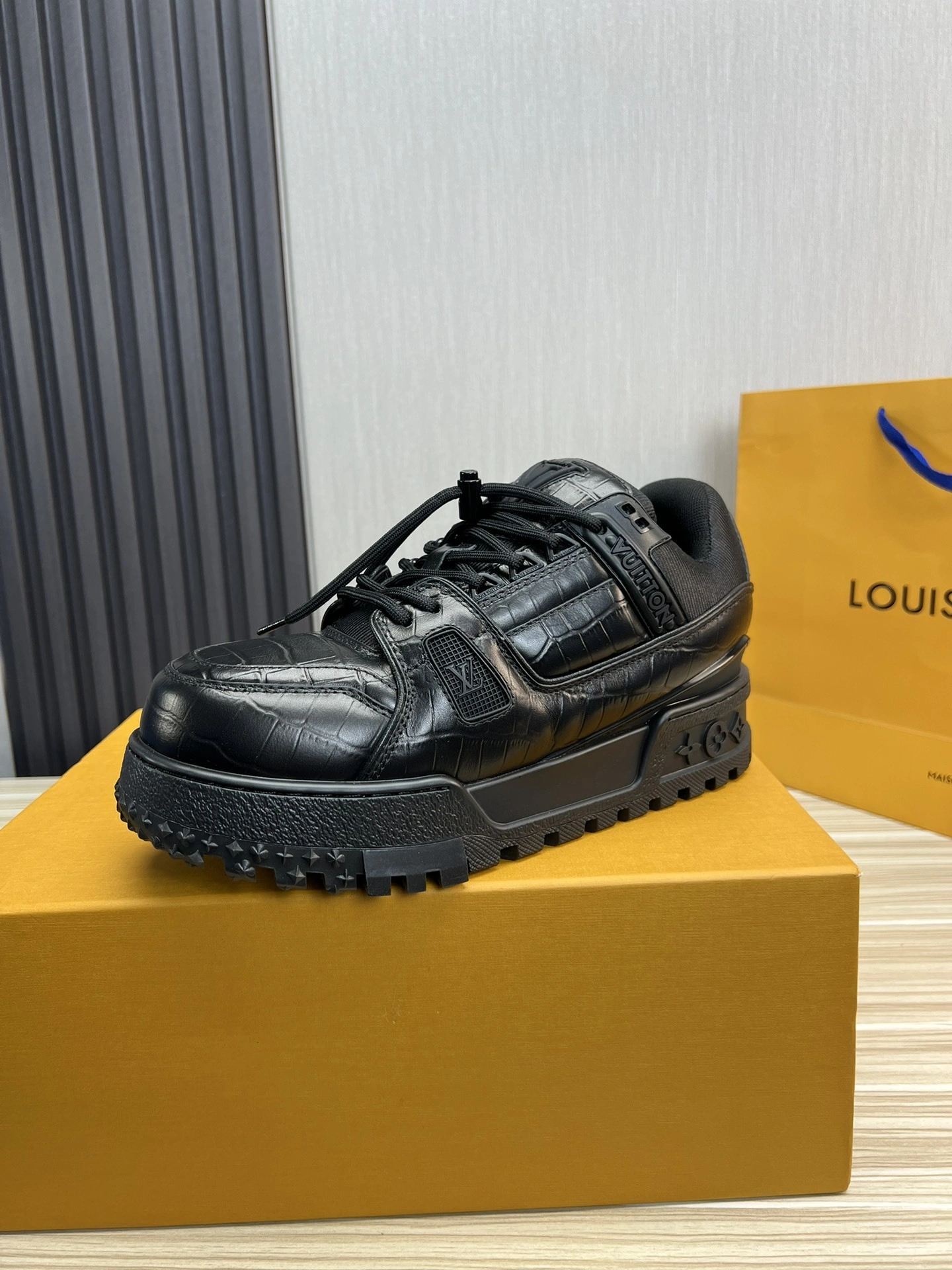 OOBB-- 8V 1ACN15 Calfskin item:D-X158F1121S
