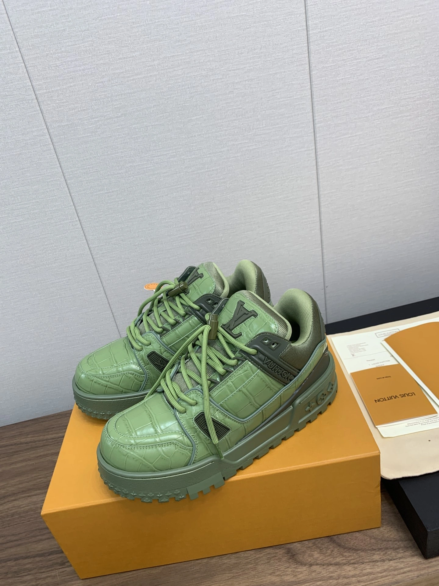 OOBB-- 8V 1ACN1Z Trainer item:D-X158F1105S