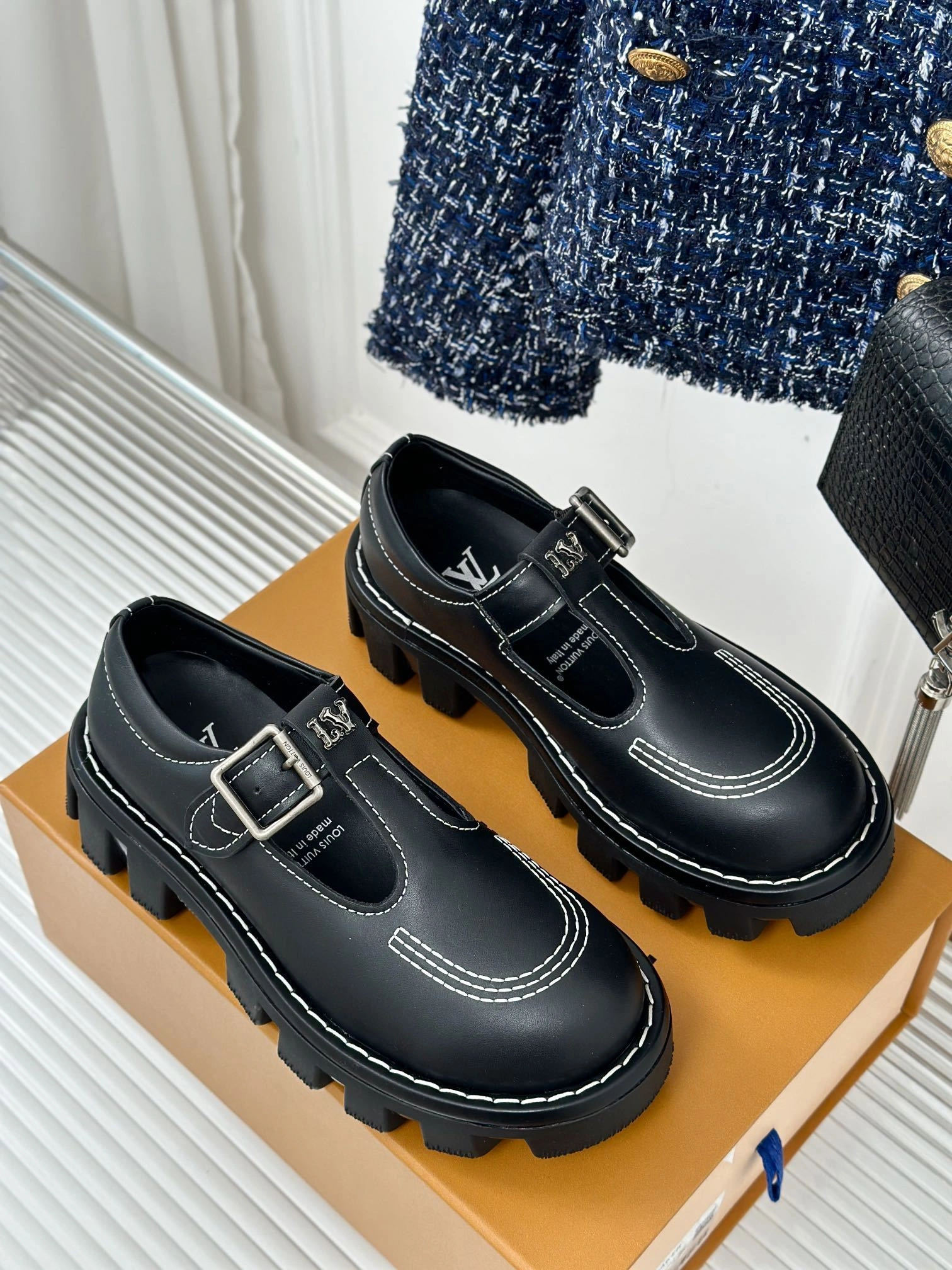 OOBB-- 8V 1ACNBB Calfskin item:D-X000H2426