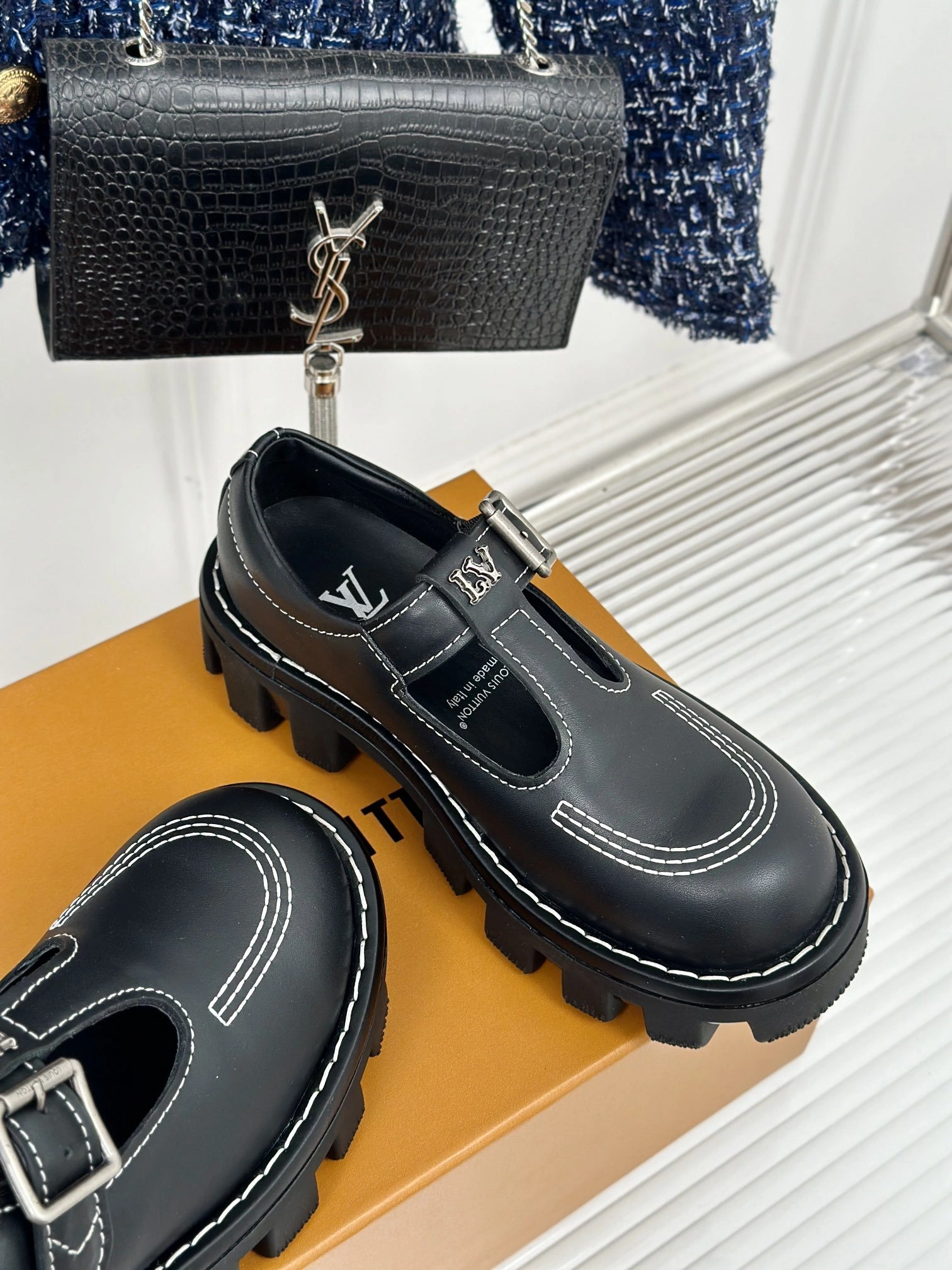 OOBB-- 8V 1ACNBB Calfskin item:D-X000H2426
