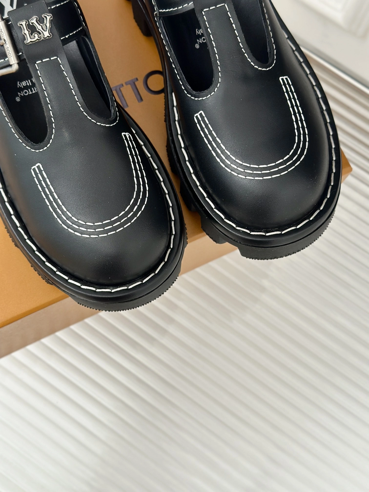 OOBB-- 8V 1ACNBB Calfskin item:D-X000H2426