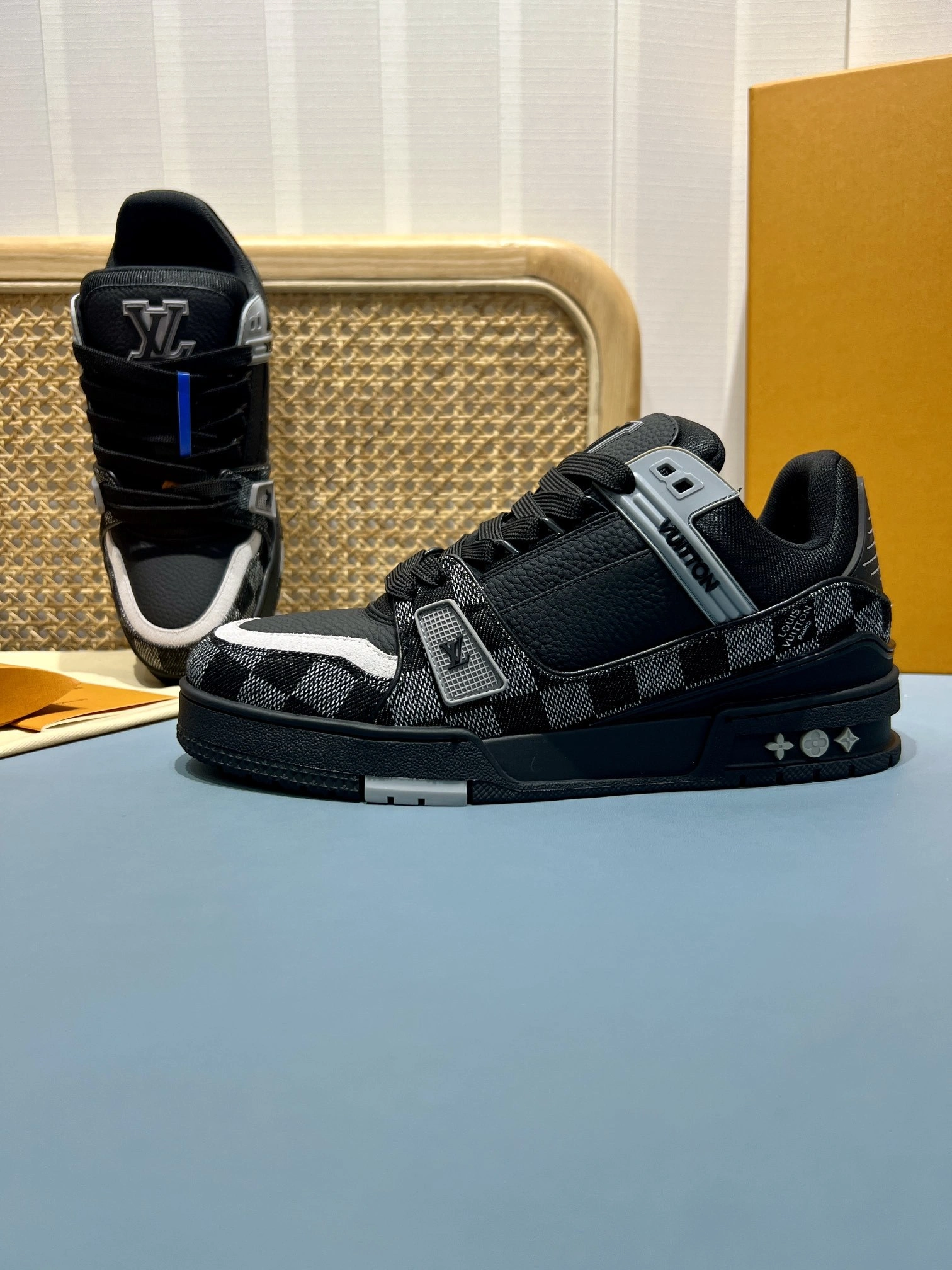 OOBB-- 8V 1ACPSF Trainer cowhide item:E-X430L0316B