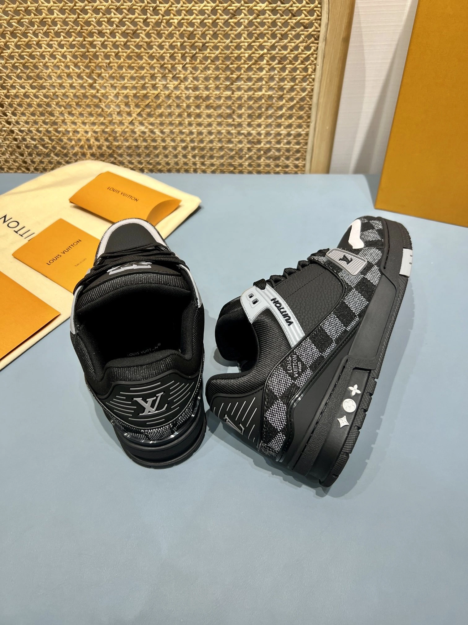 OOBB-- 8V 1ACPSF Trainer cowhide item:E-X430L0316B