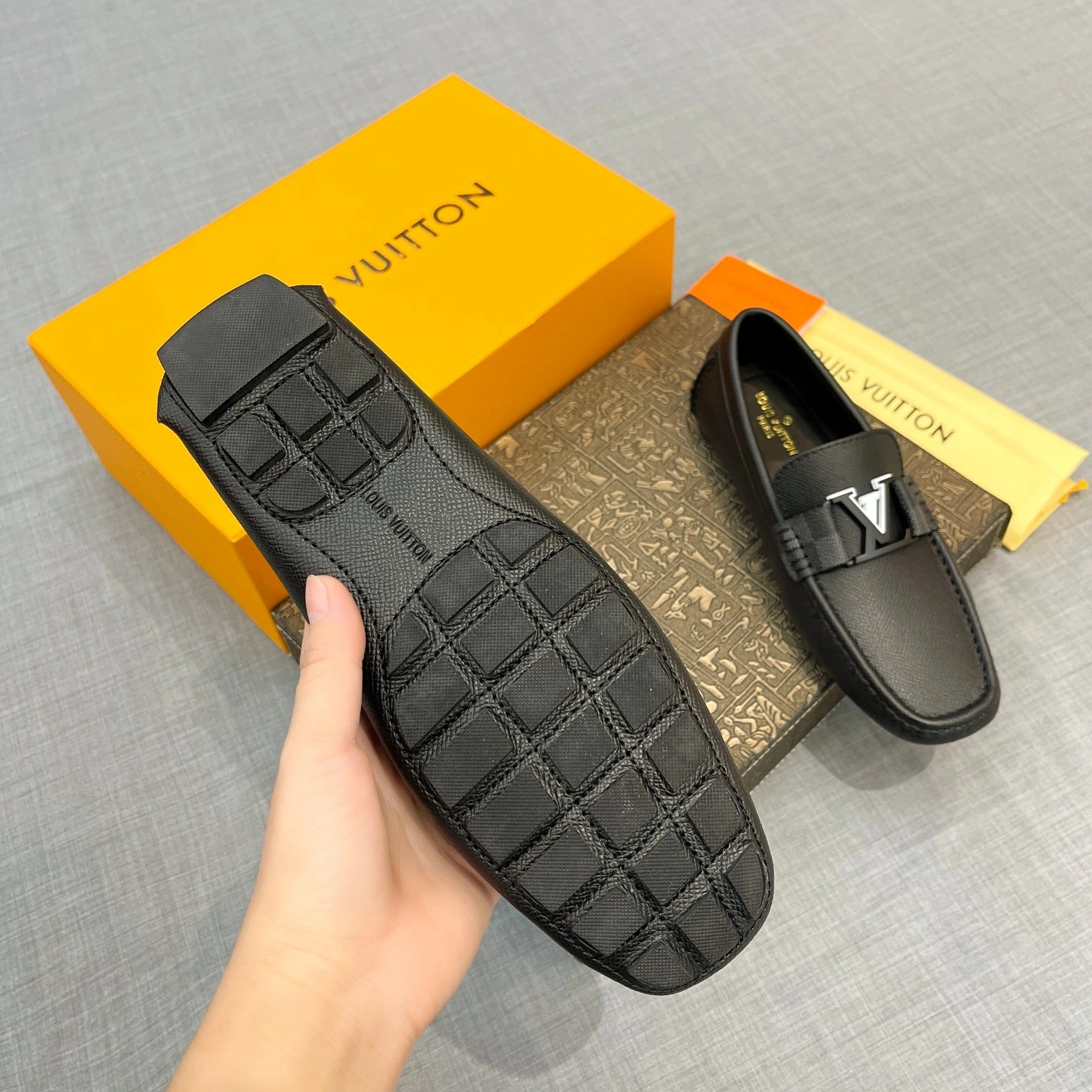 OOBB-- 8V 1ACPX5 cowhide item:D-X313H0119
