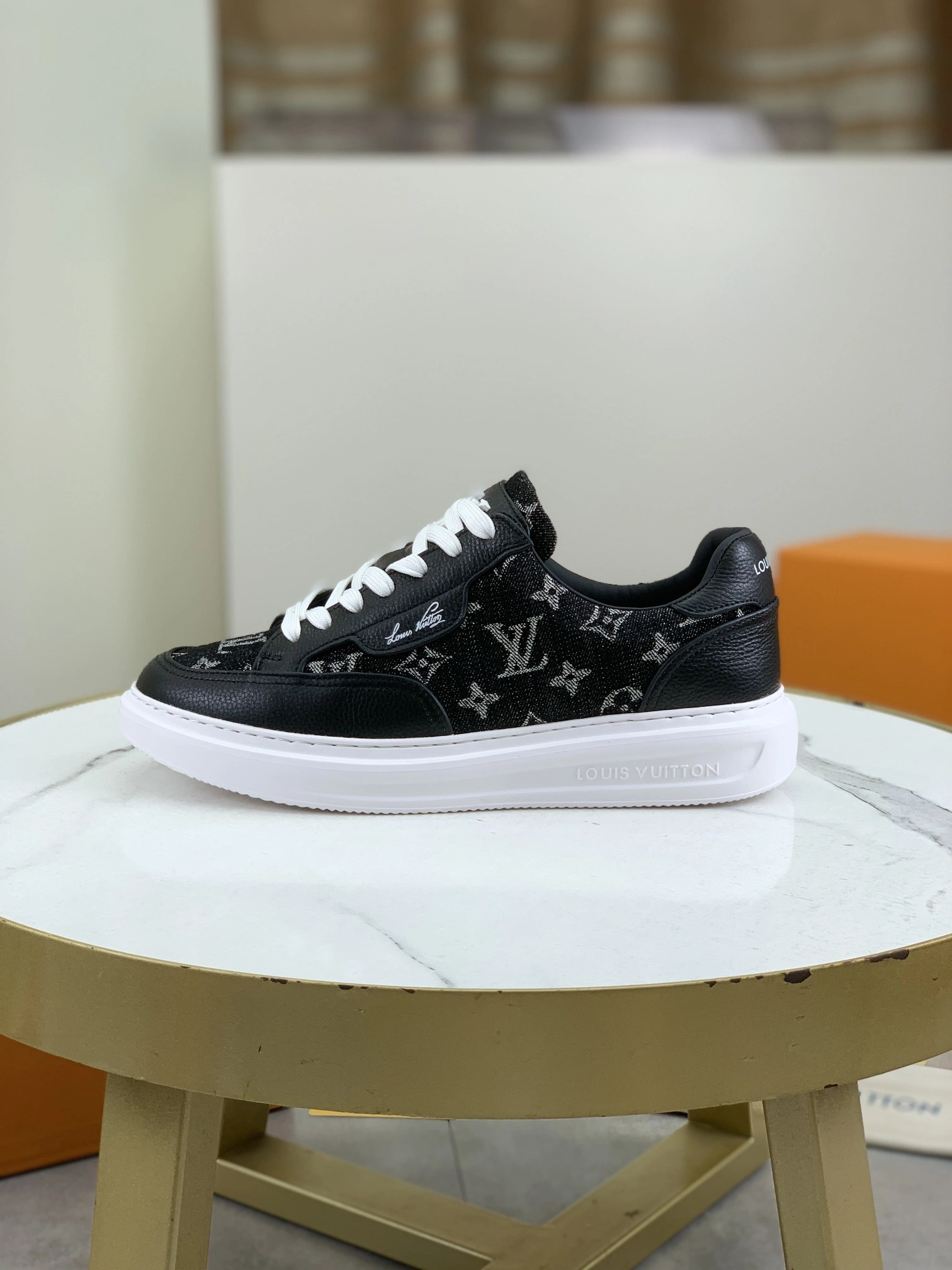 OOBB-- 8V 1ACQL6 cowhide item:D-X158H2422