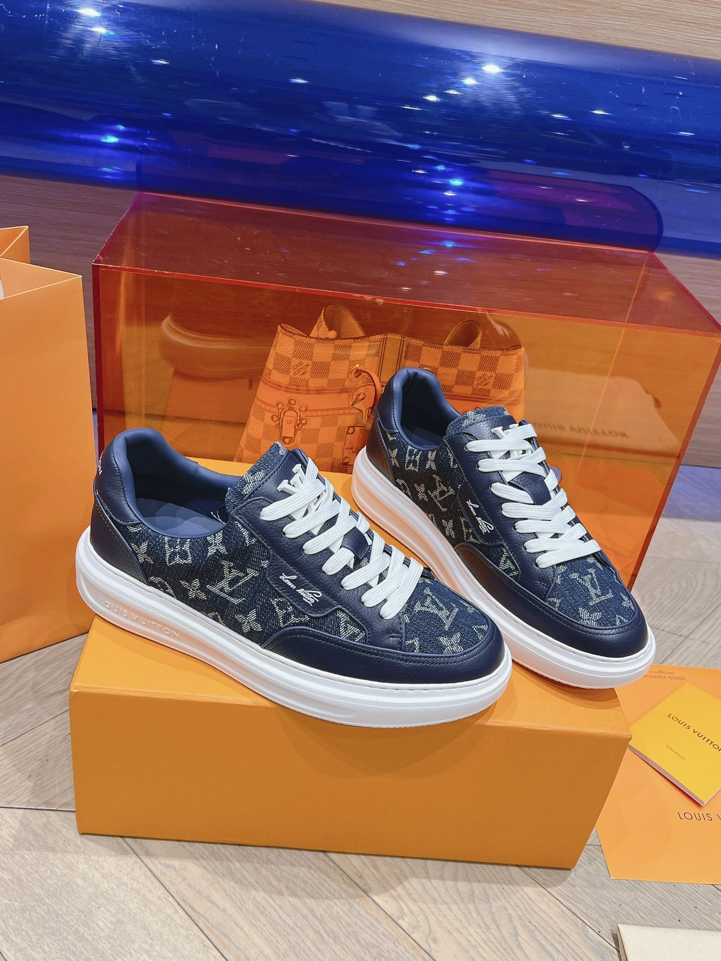 OOBB-- 8V 1ACQLN cowhide item:D-X187H0131