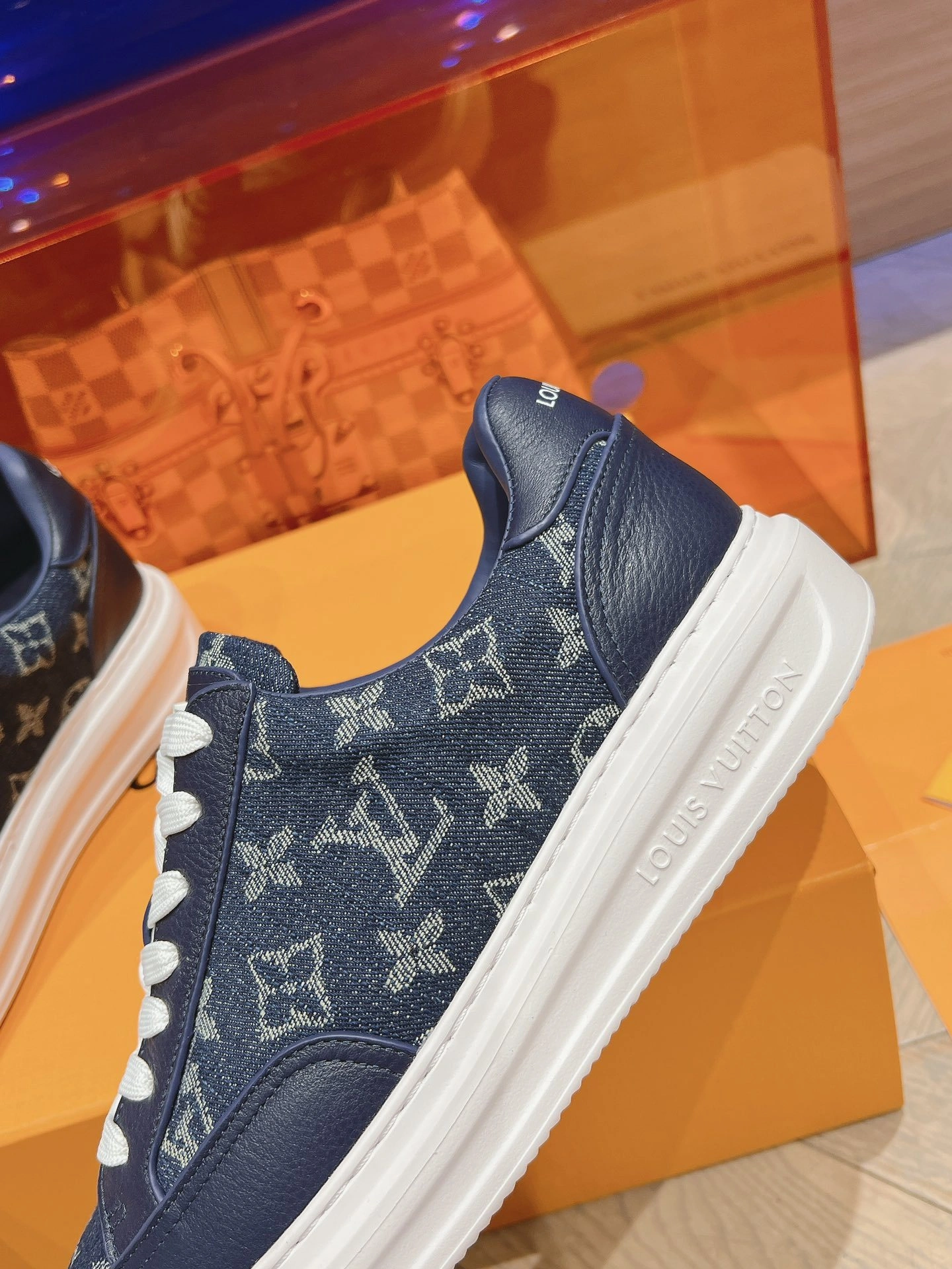 OOBB-- 8V 1ACQLN cowhide item:D-X187H0131