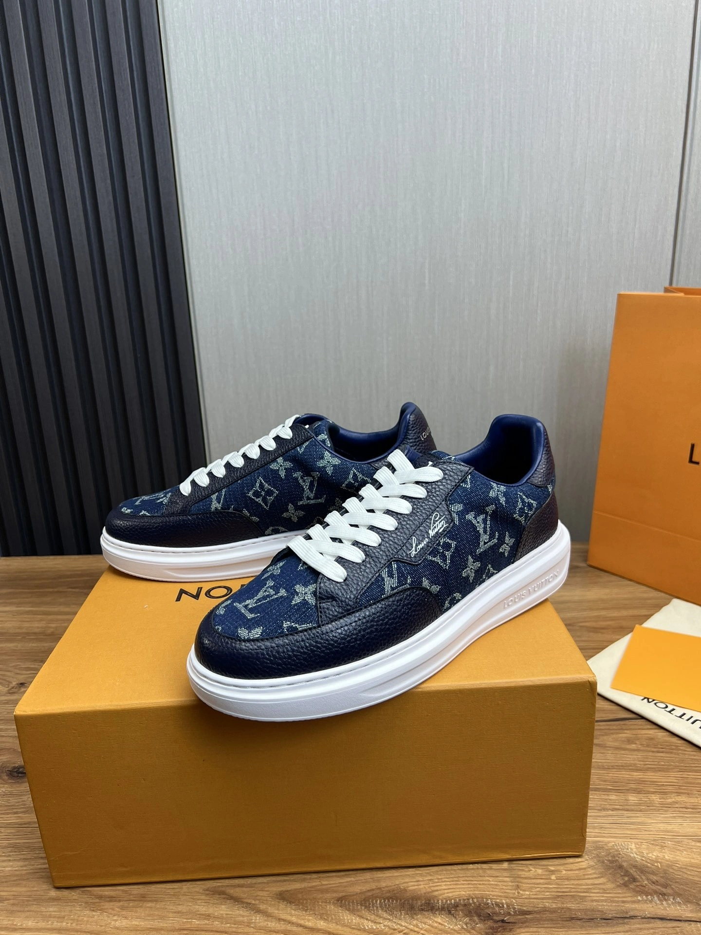 OOBB-- 8V 1ACQLO Cowhide item:D-X158H2691