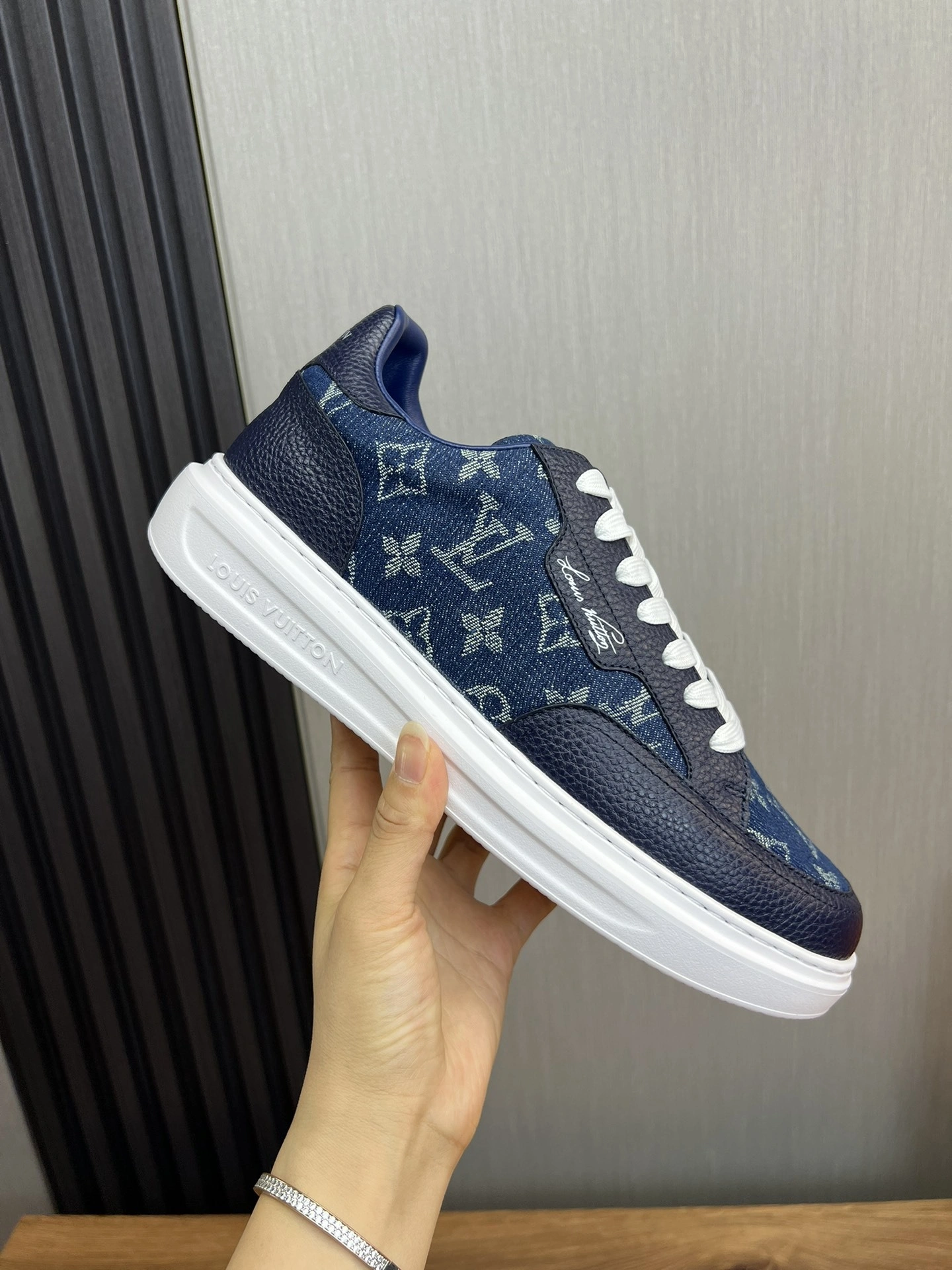 OOBB-- 8V 1ACQLO Cowhide item:D-X158H2691