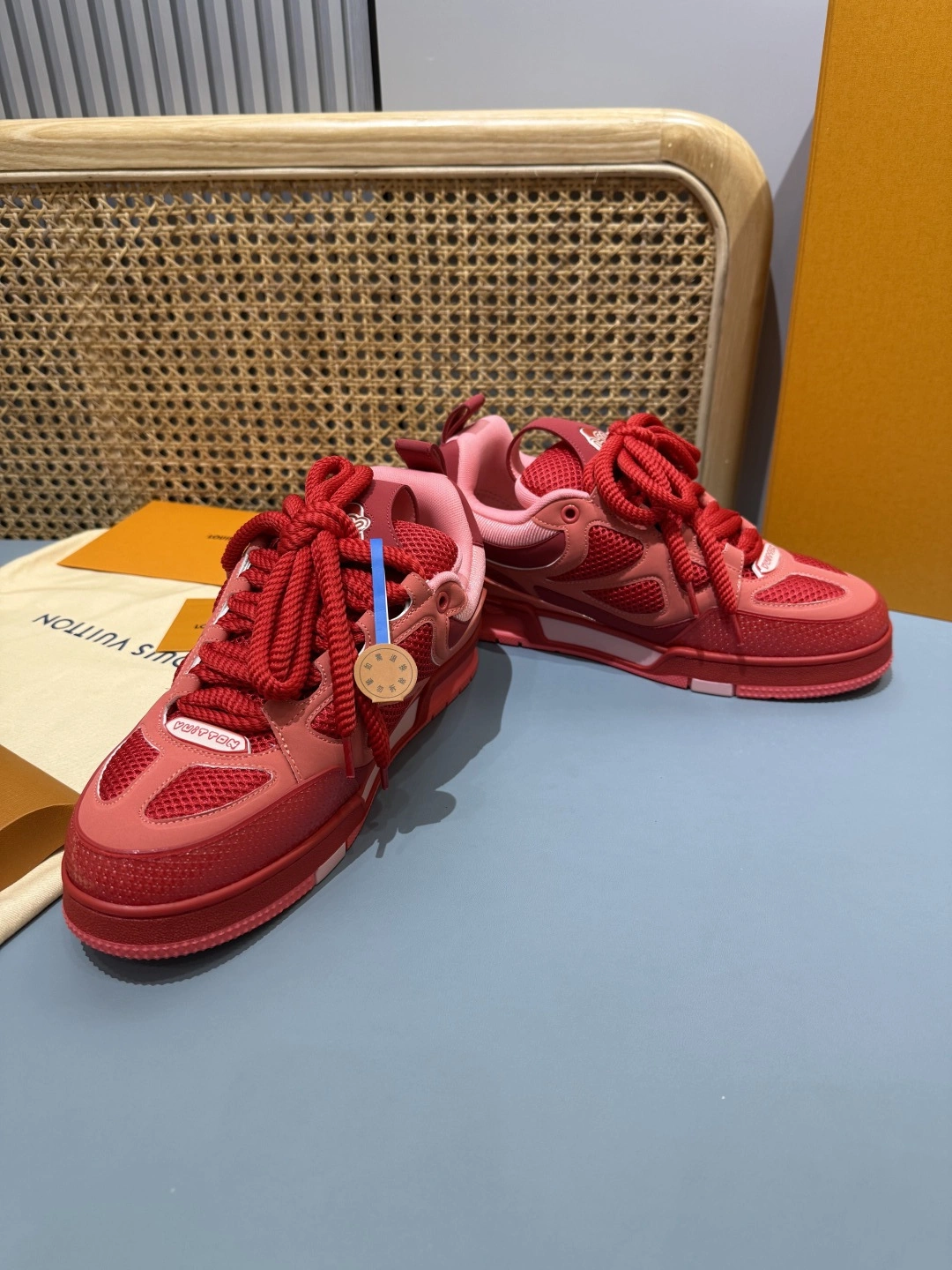 OOBB-- 8V 1ACQNP Skate calfskin item:E-X430K1810