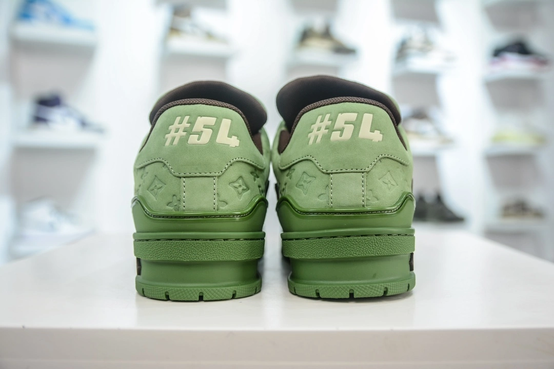 OOBB-- 8V 1ACR6E Calfskin Trainer item:D-X575F1117S