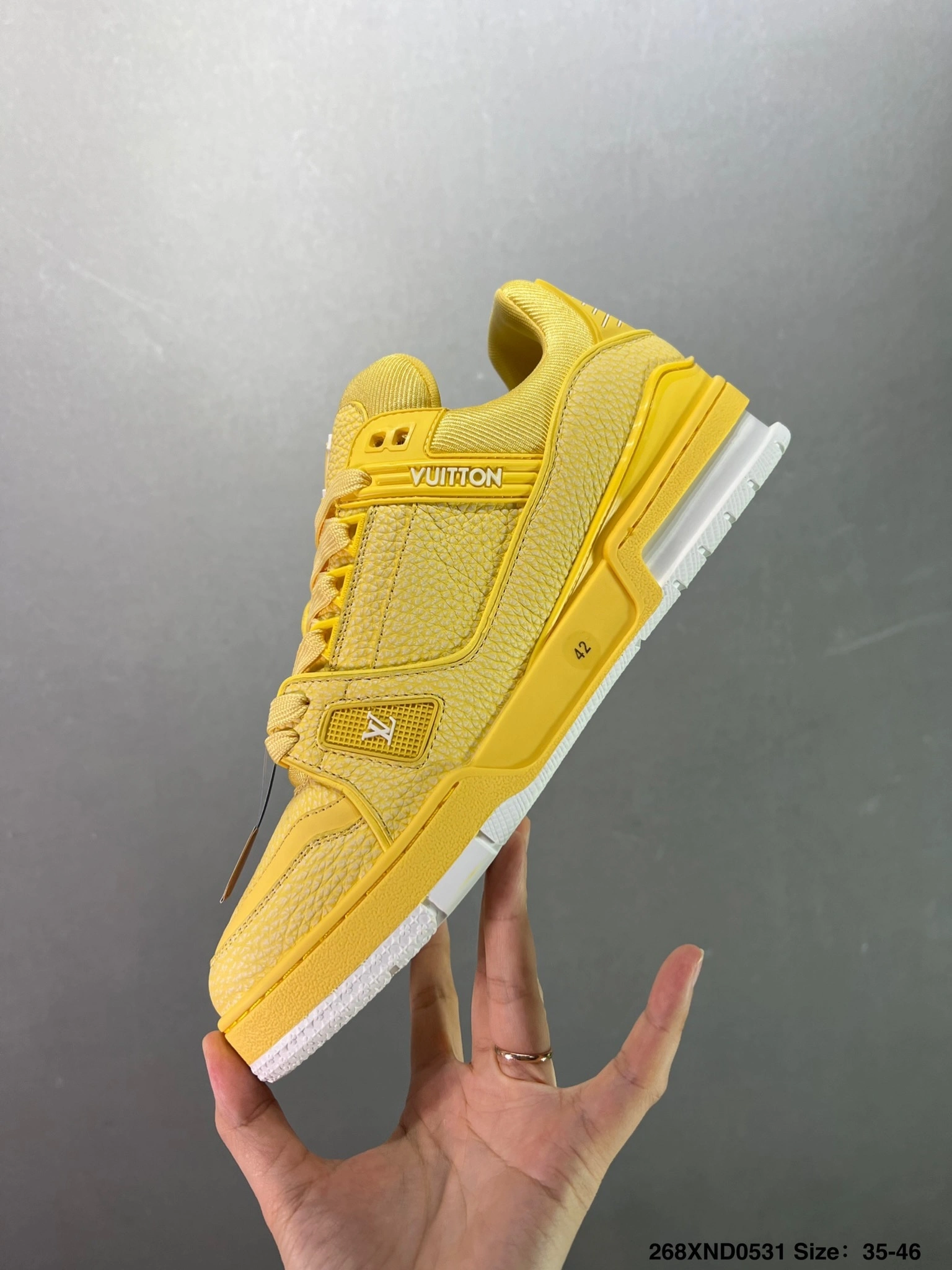 OOBB-- 8V 1ACRMC Calfskin Trainer item:D-X022F1118S