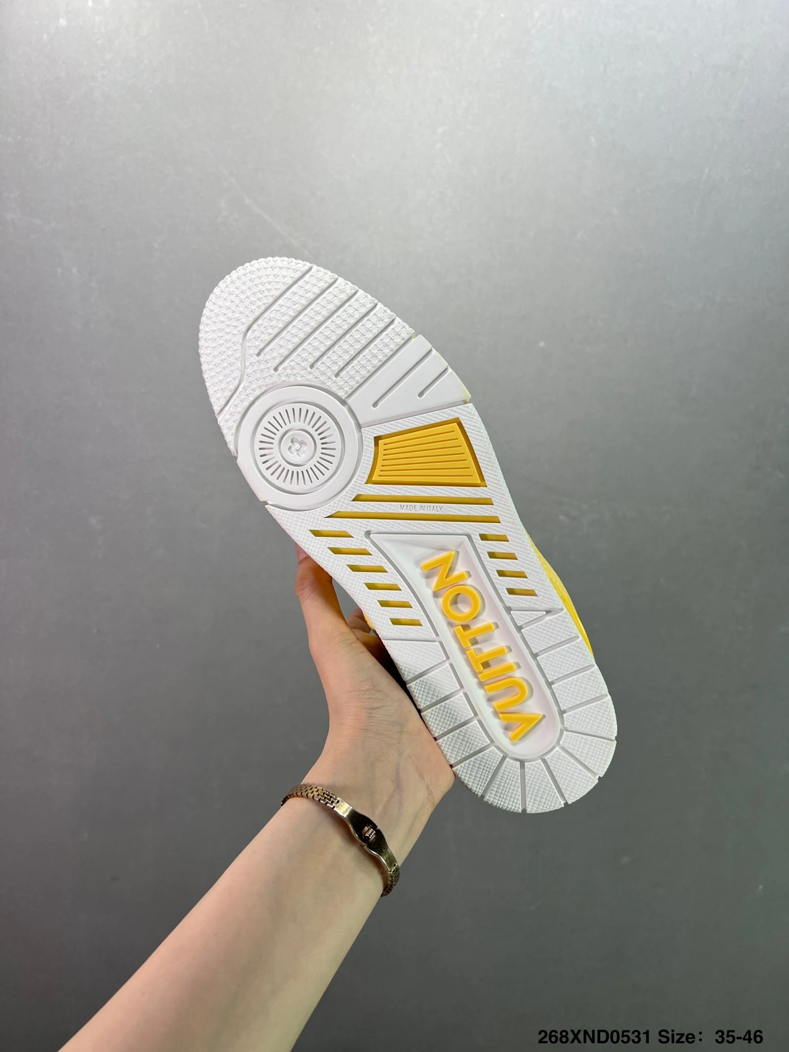OOBB-- 8V 1ACRMC Calfskin Trainer item:D-X022F1118S