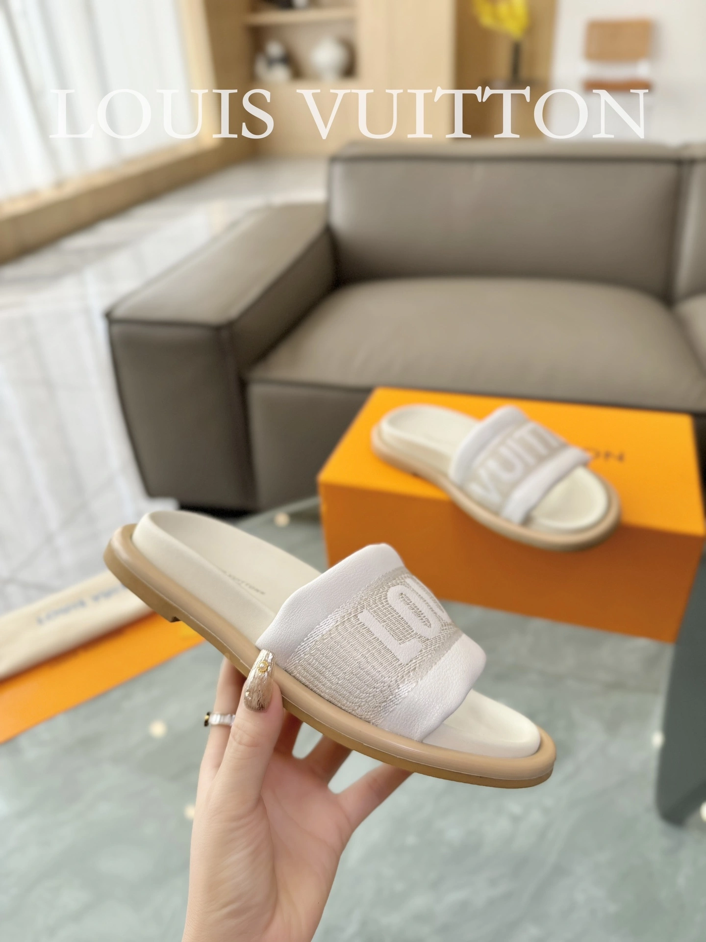 OOBB-- 8V 1ACTIO goatskin item:D-X158E3178S