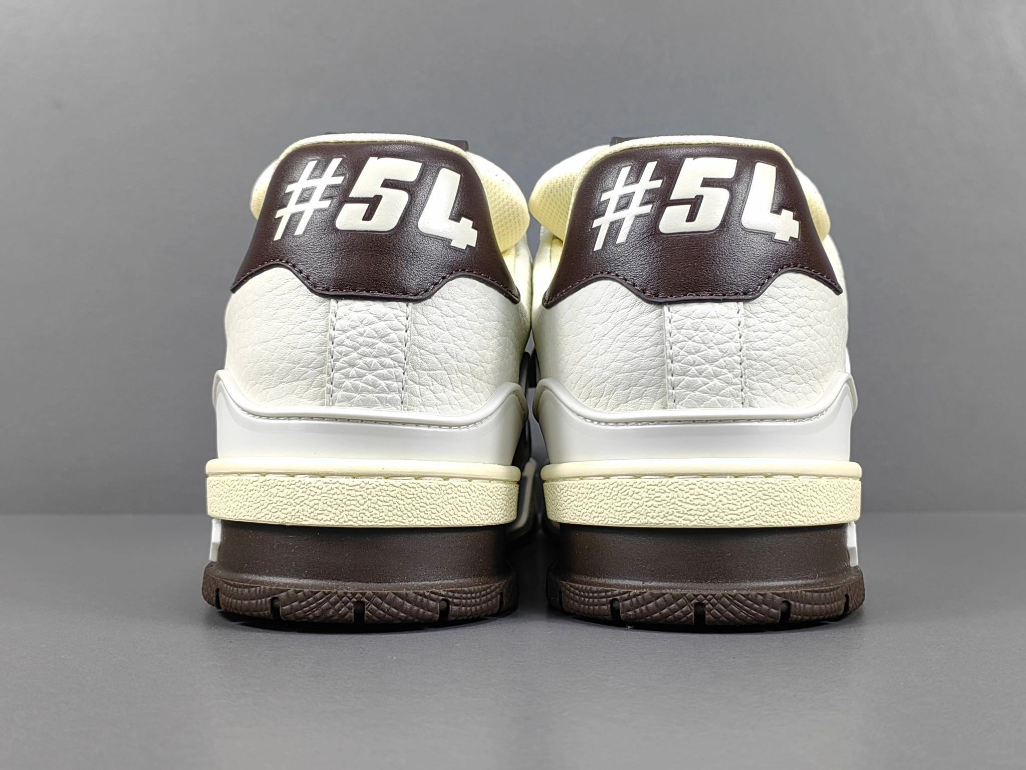 &OOBB-- 8V 1ACWUE Calfskin Trainer item:D-X575F1125S
