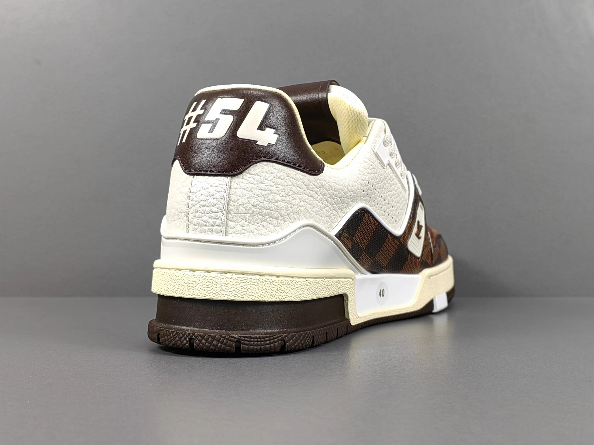 &OOBB-- 8V 1ACWUE Calfskin Trainer item:D-X575F1125S