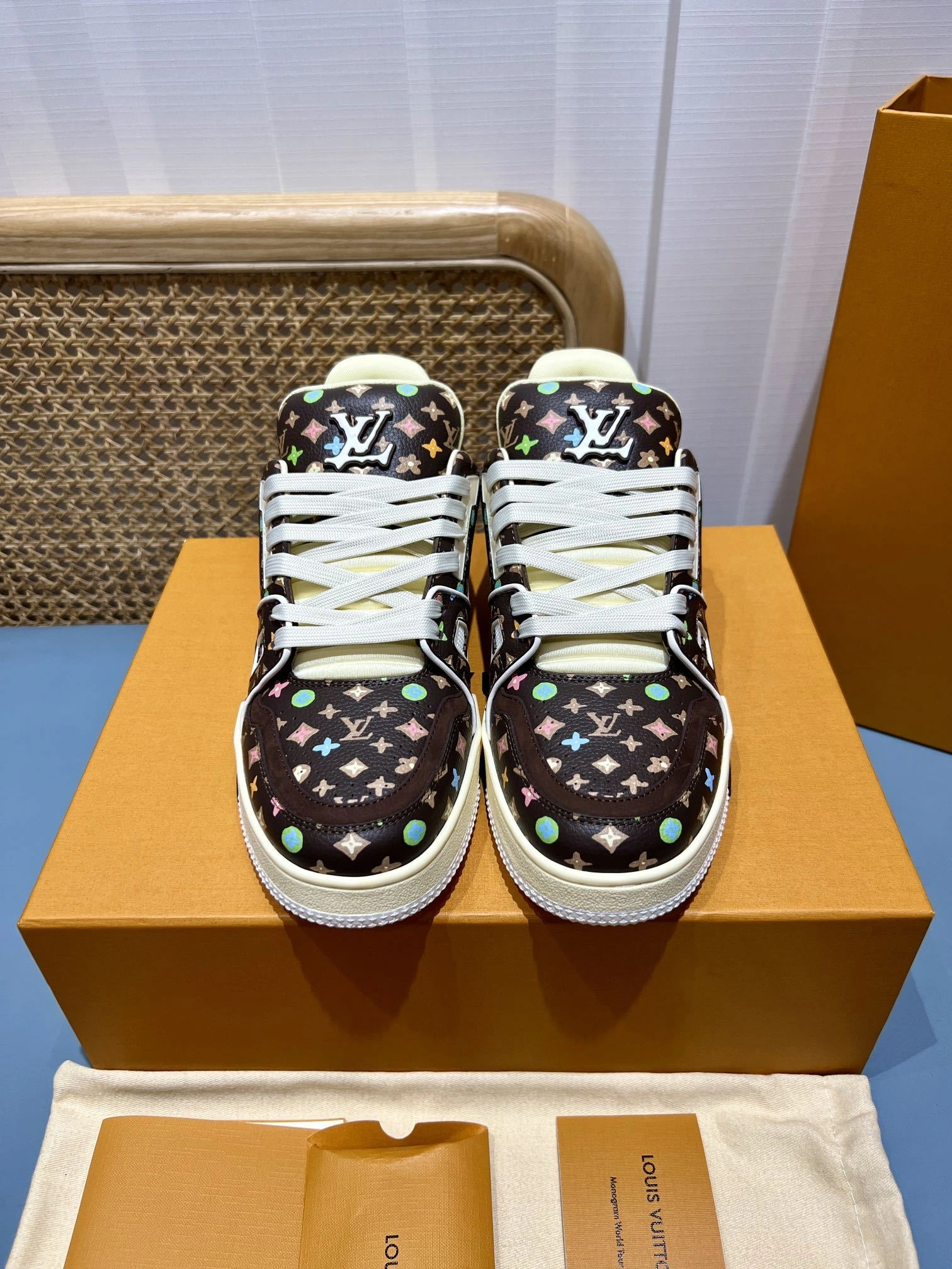 OOBB-- 8V 1ACXB1 Trainer cowhide item:E-X430L0319B