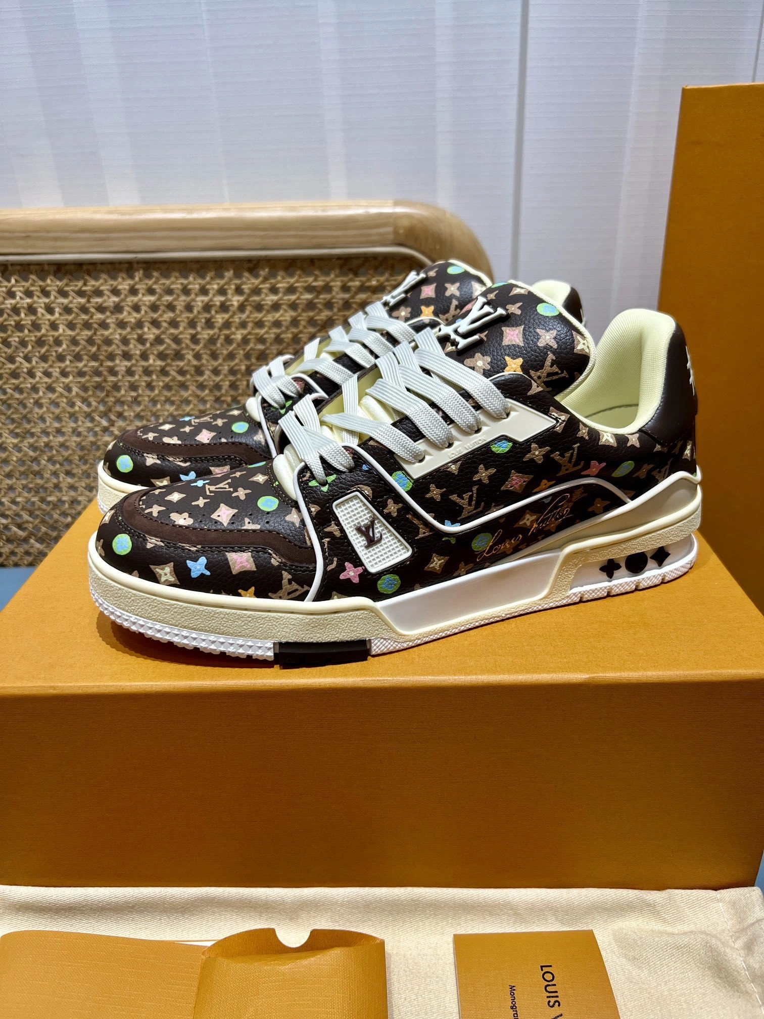 OOBB-- 8V 1ACXB1 Trainer cowhide item:E-X430L0319B